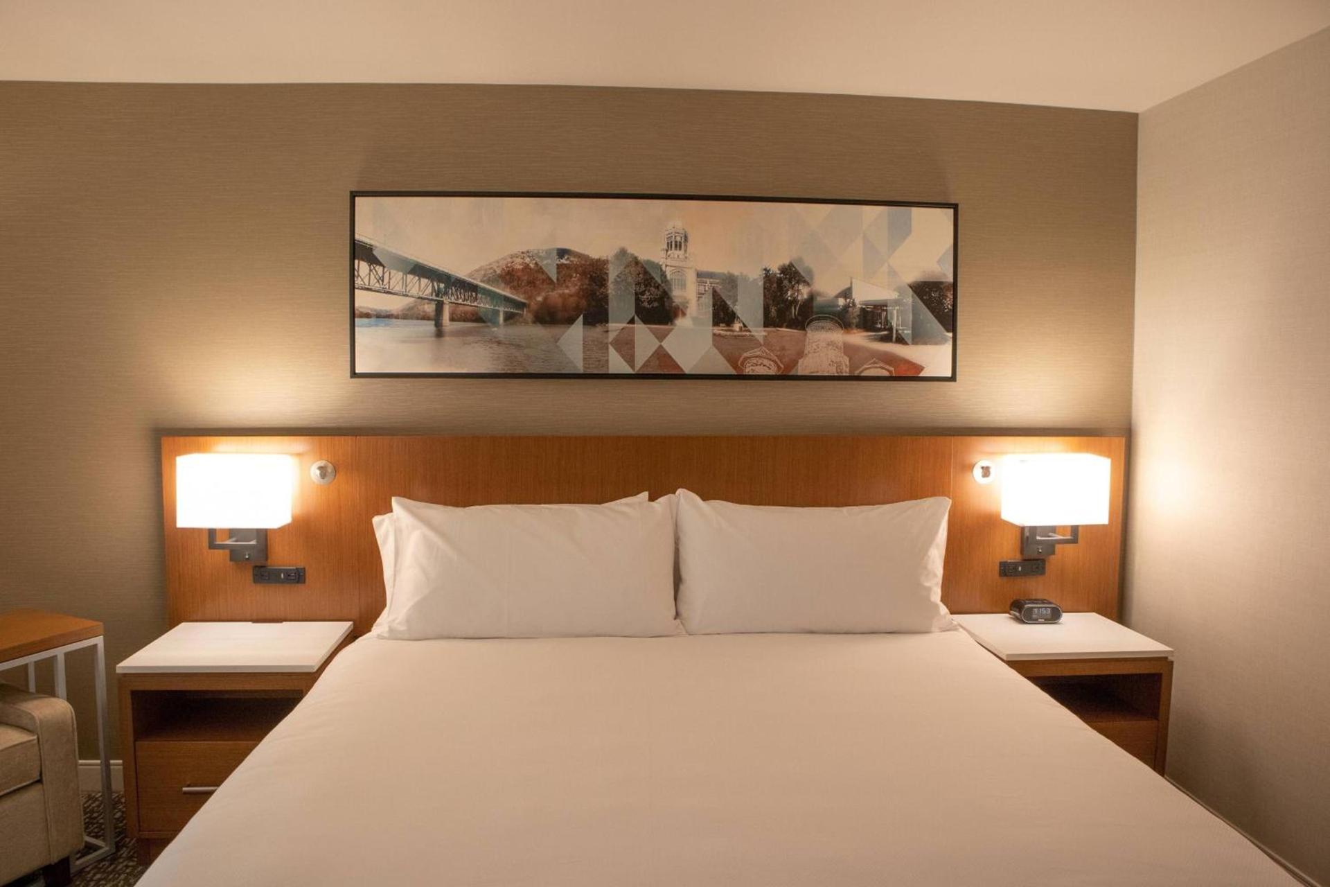 Delta Hotels by Marriott Allentown Lehigh Valley photo 5
