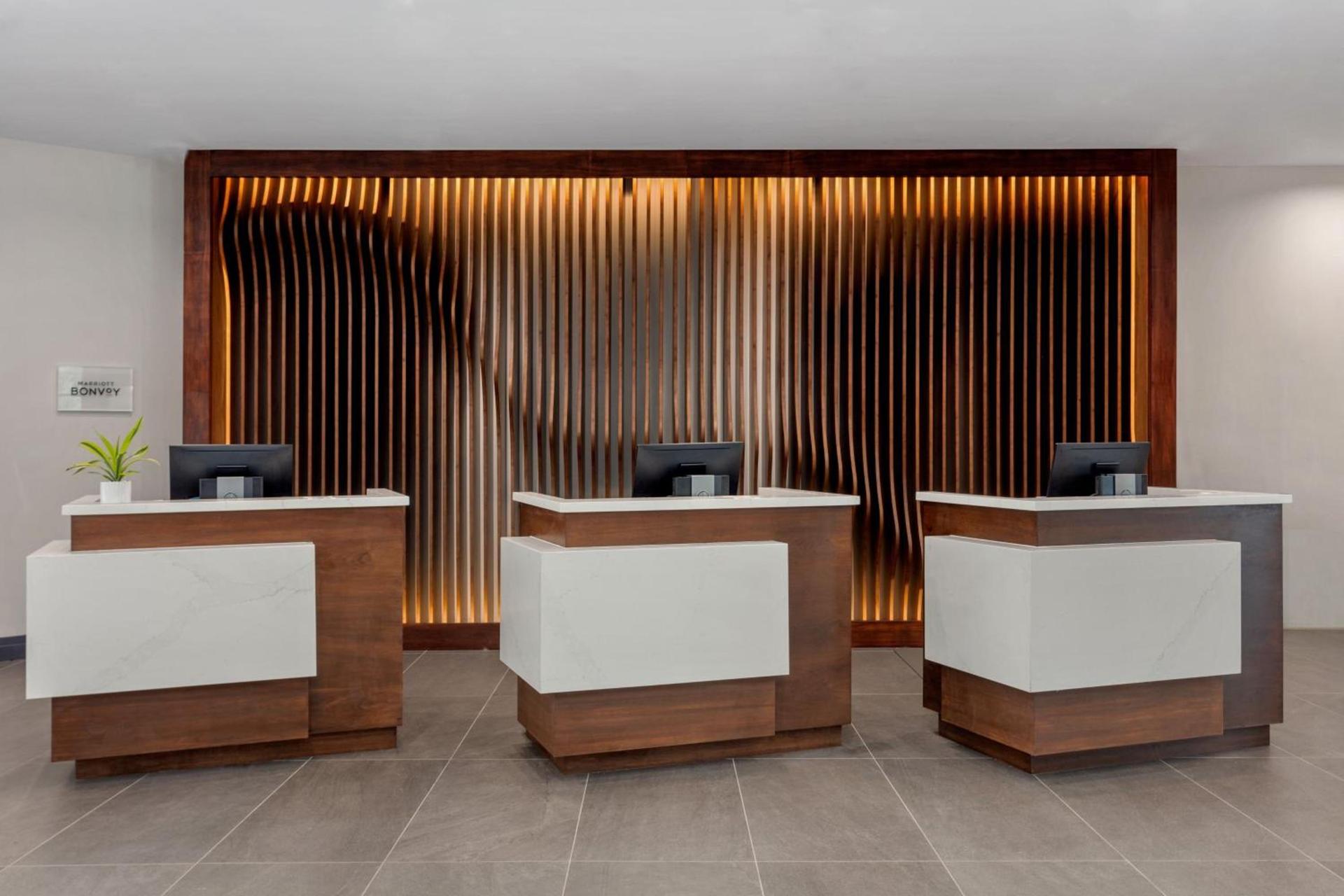 Delta Hotels by Marriott Allentown Lehigh Valley photo 2