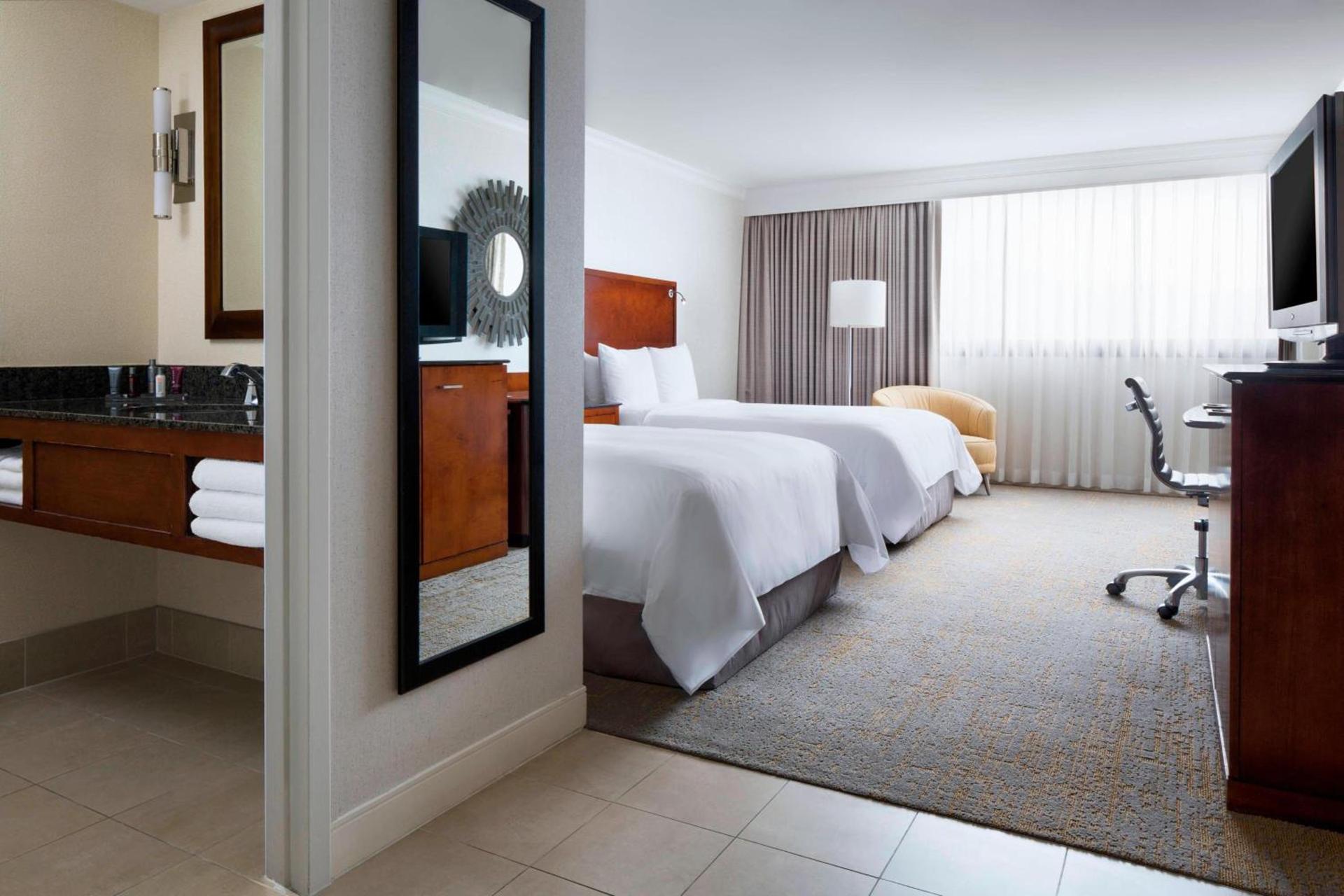 Los Angeles Marriott Burbank Airport photo 4