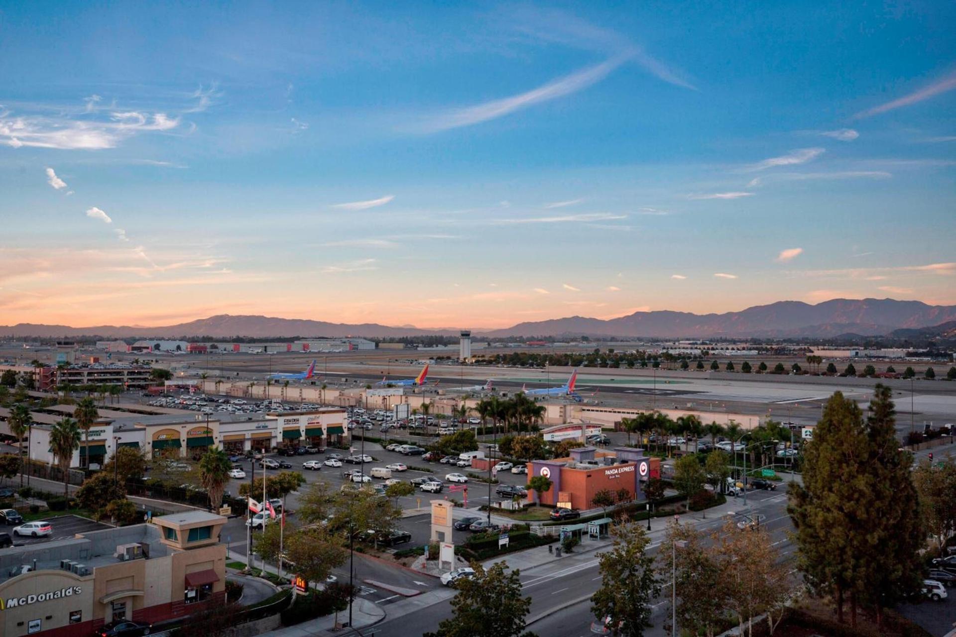 Los Angeles Marriott Burbank Airport photo 10