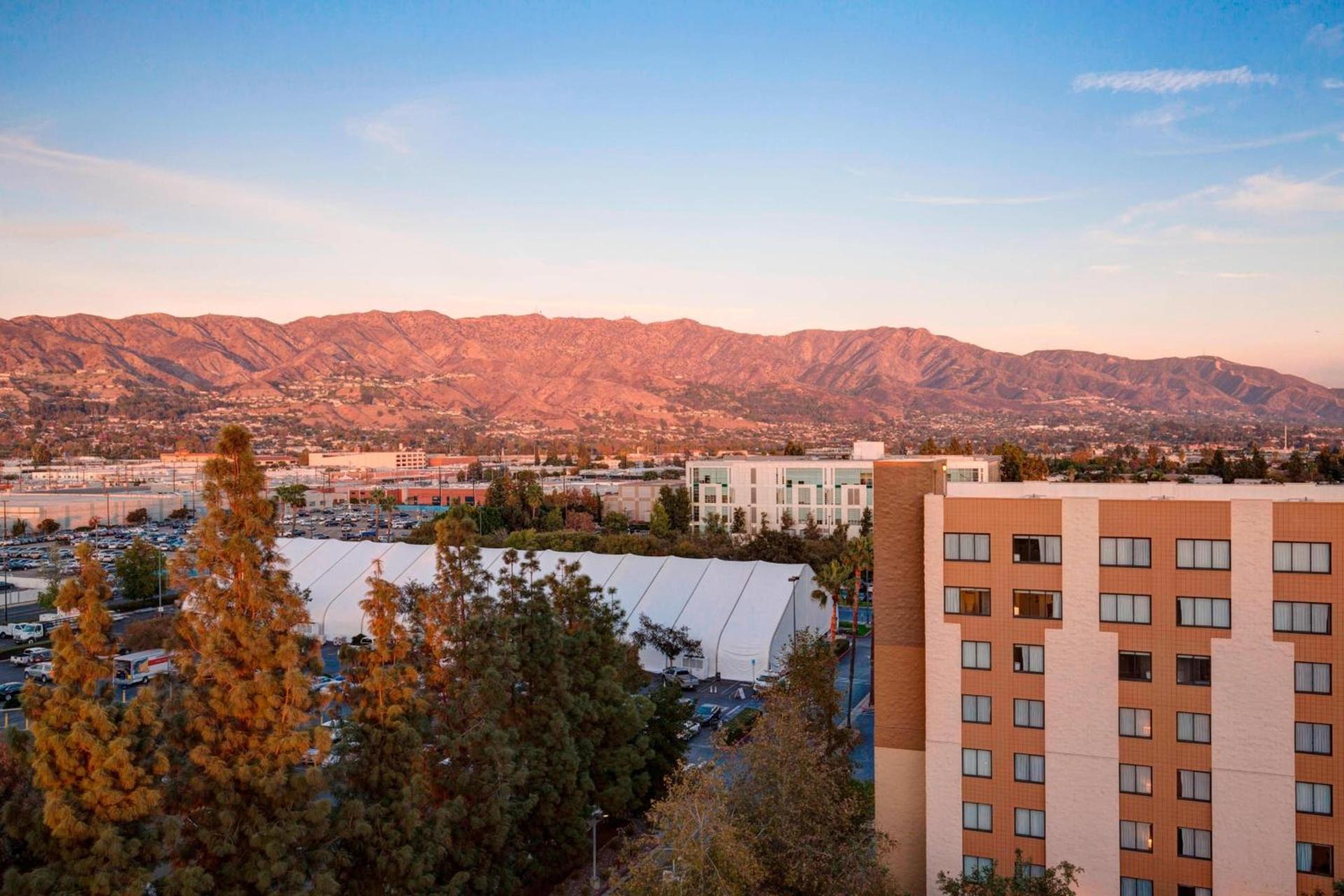 Los Angeles Marriott Burbank Airport photo 11
