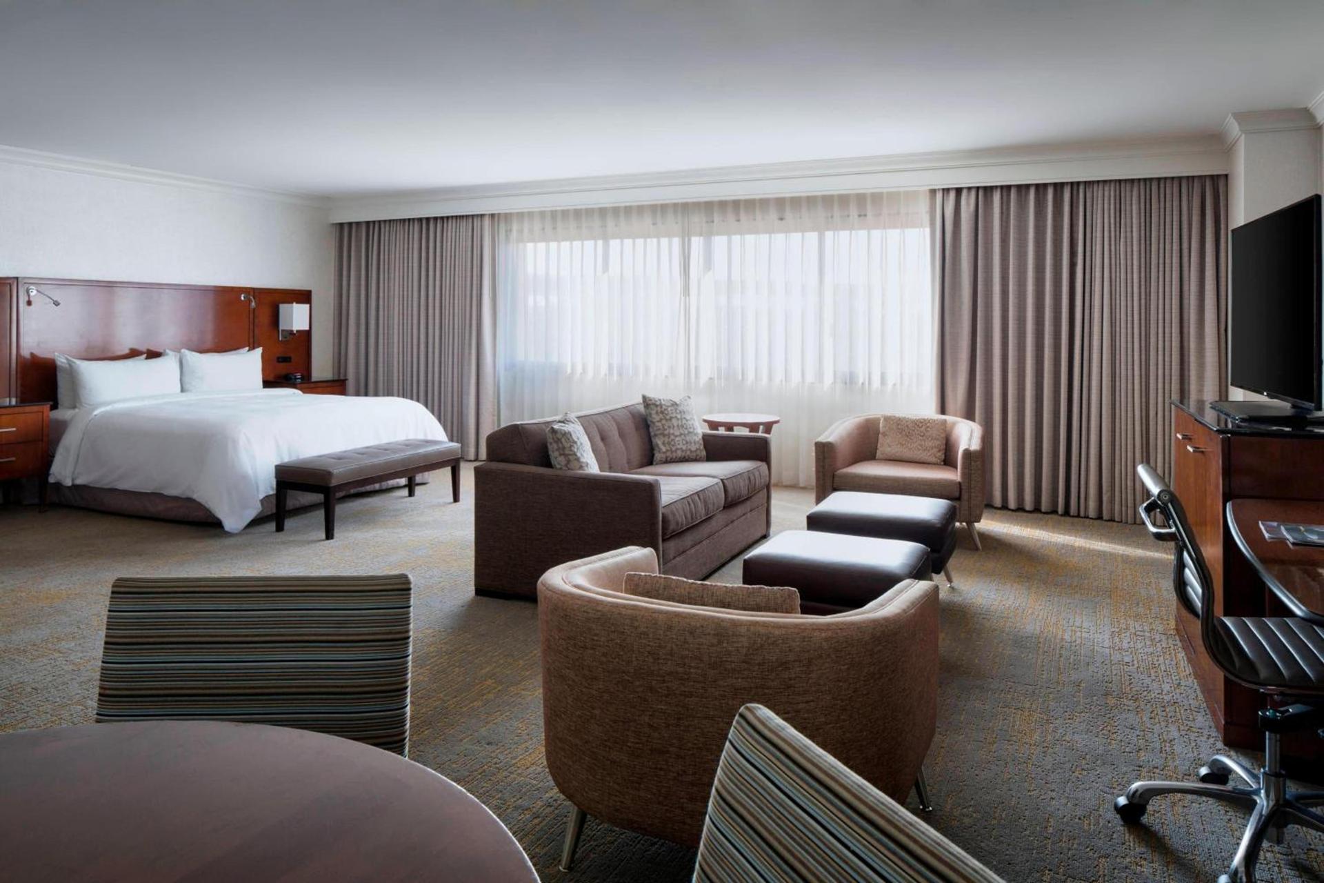 Los Angeles Marriott Burbank Airport photo 17