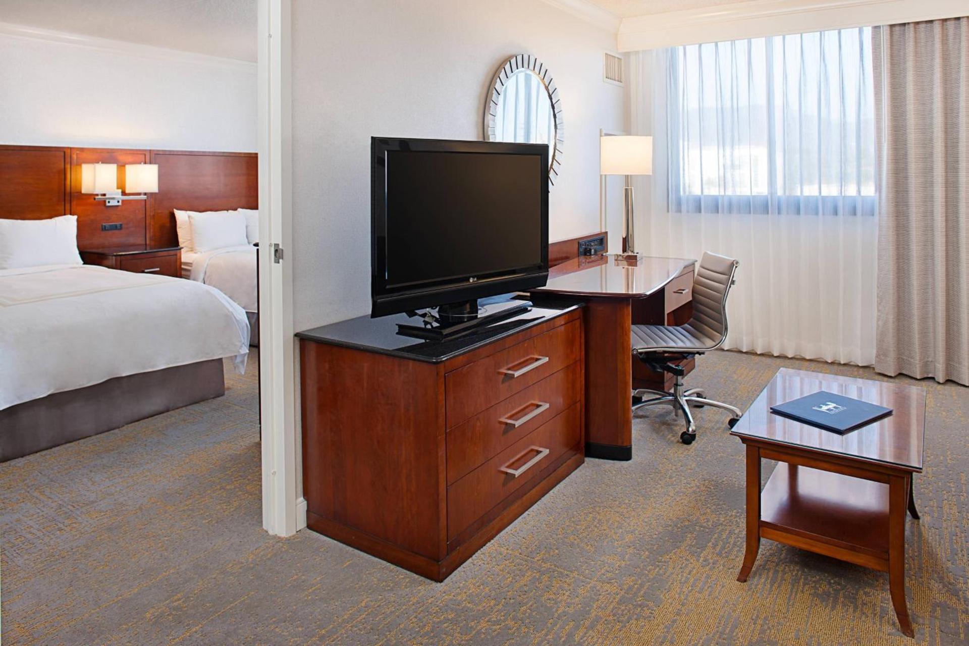 Los Angeles Marriott Burbank Airport photo 18