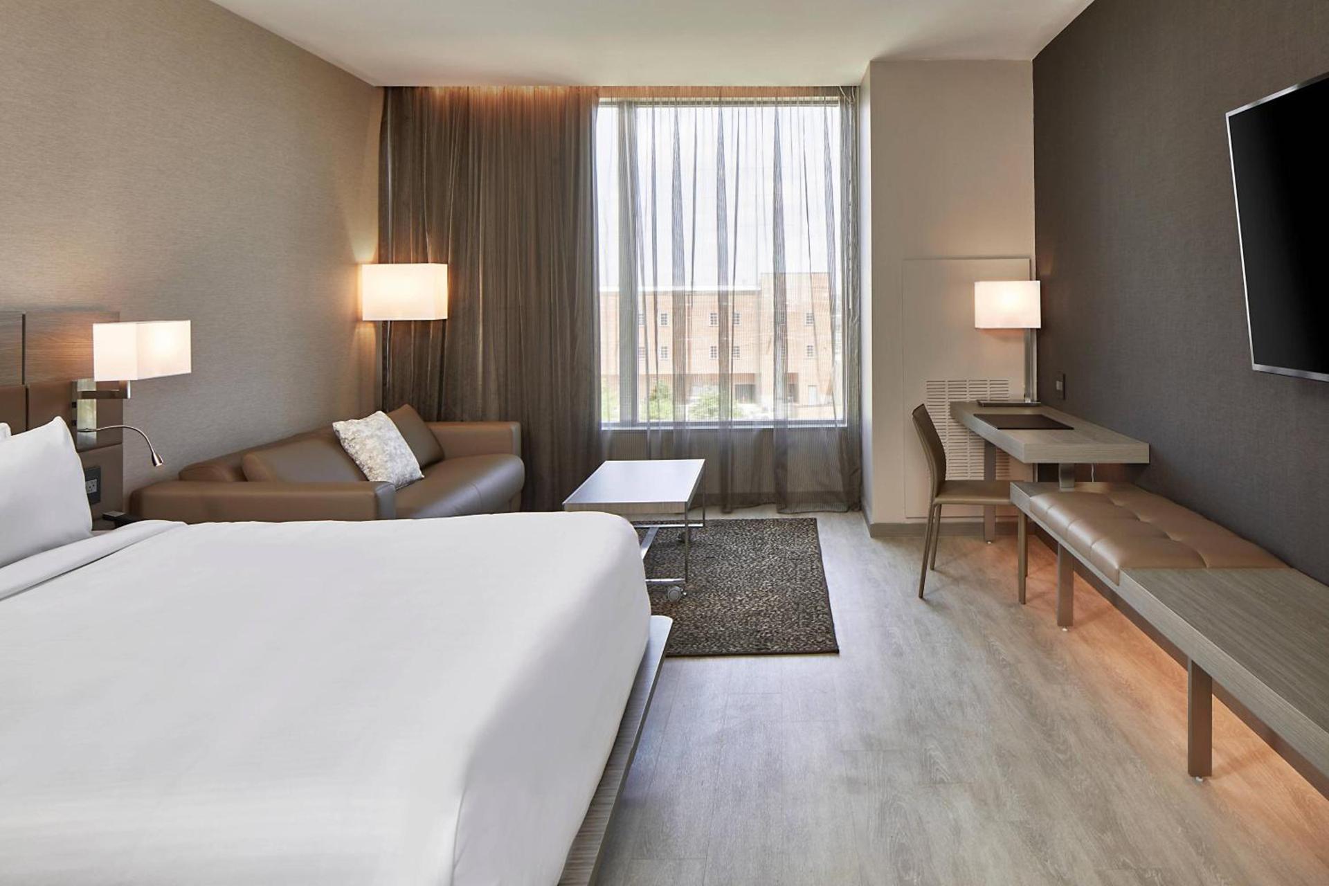 AC Hotel by Marriott Tuscaloosa Downtown photo 14