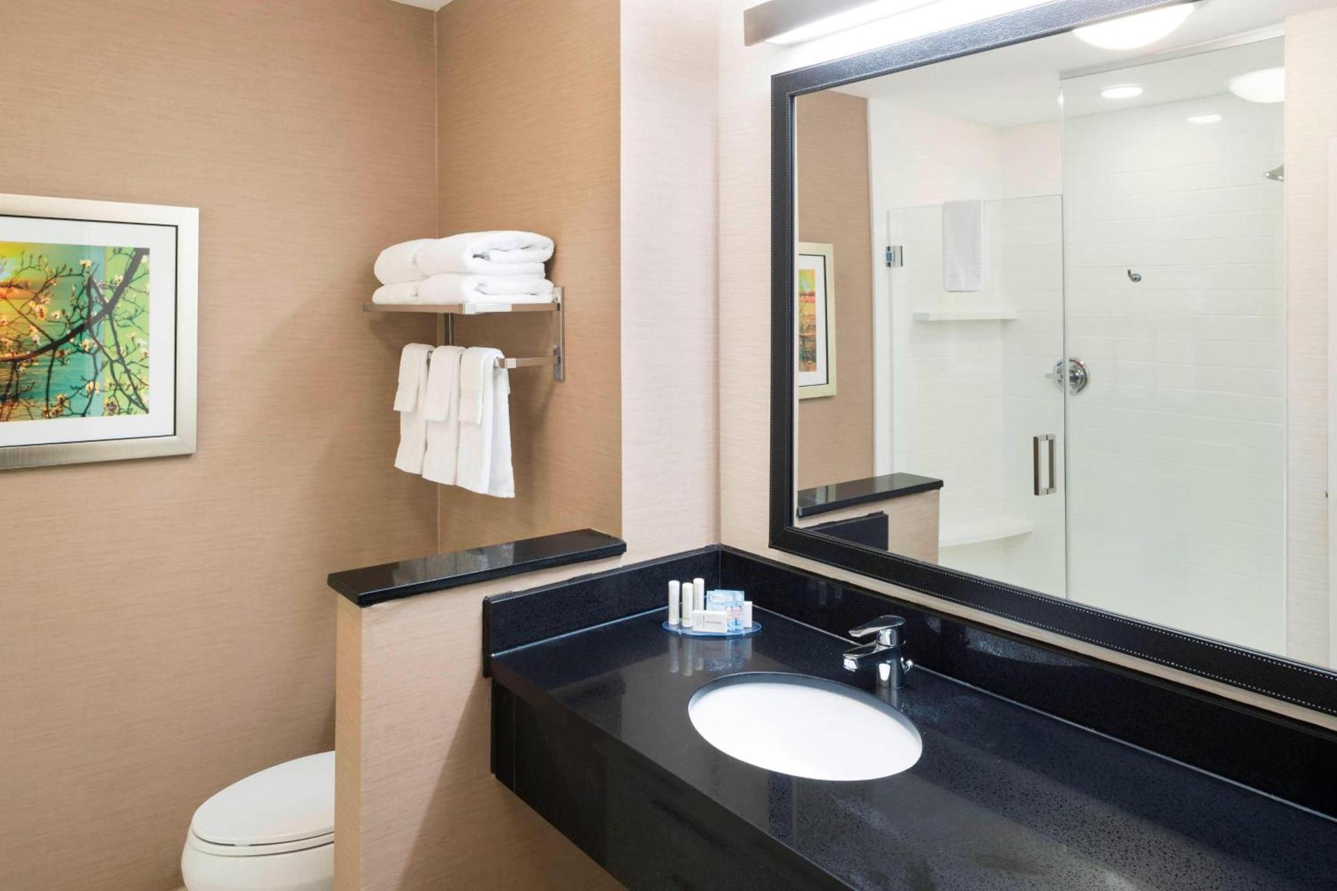 Fairfield Inn & Suites by Marriott Houston Pasadena photo 16
