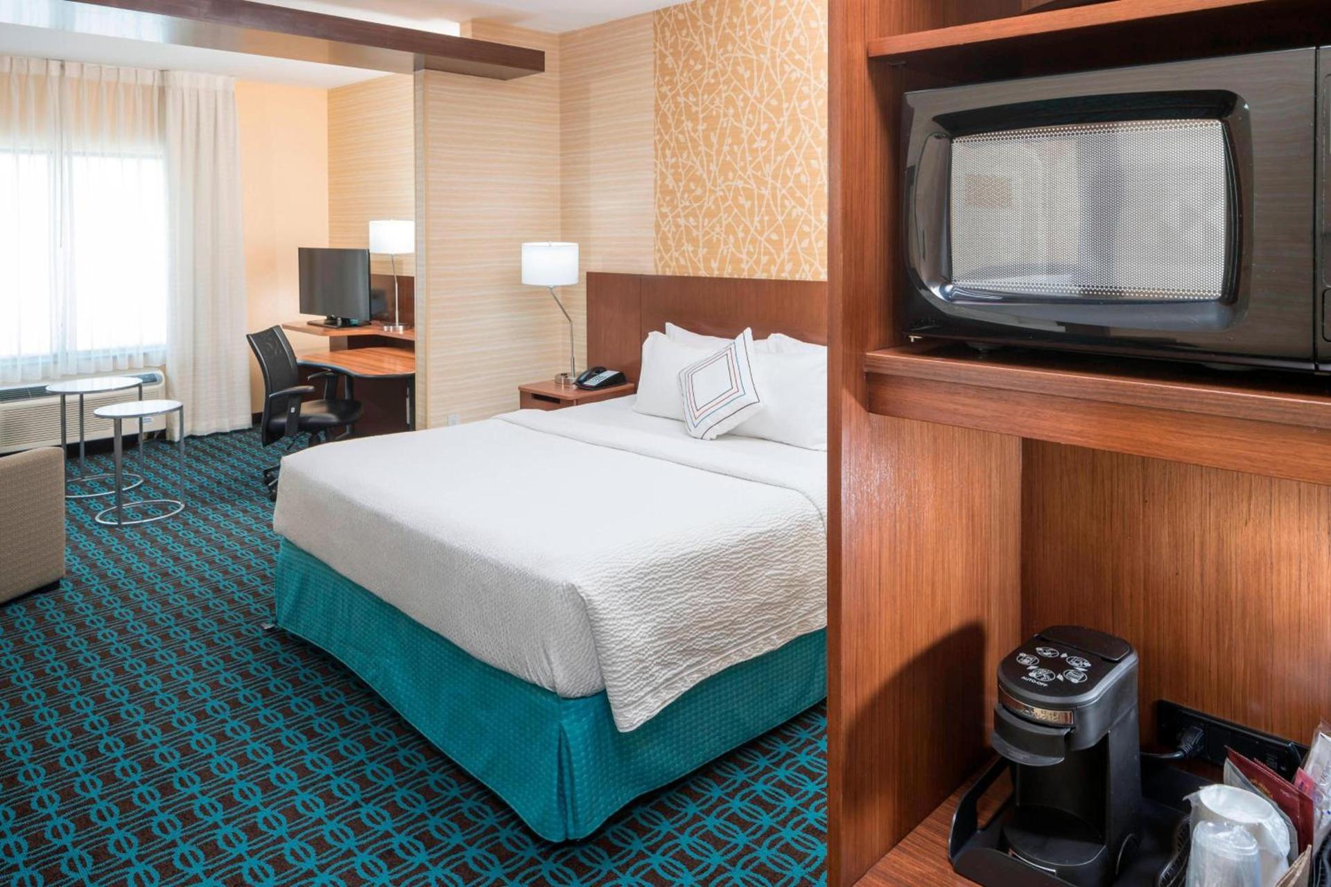 Fairfield Inn & Suites by Marriott Houston Pasadena photo 17
