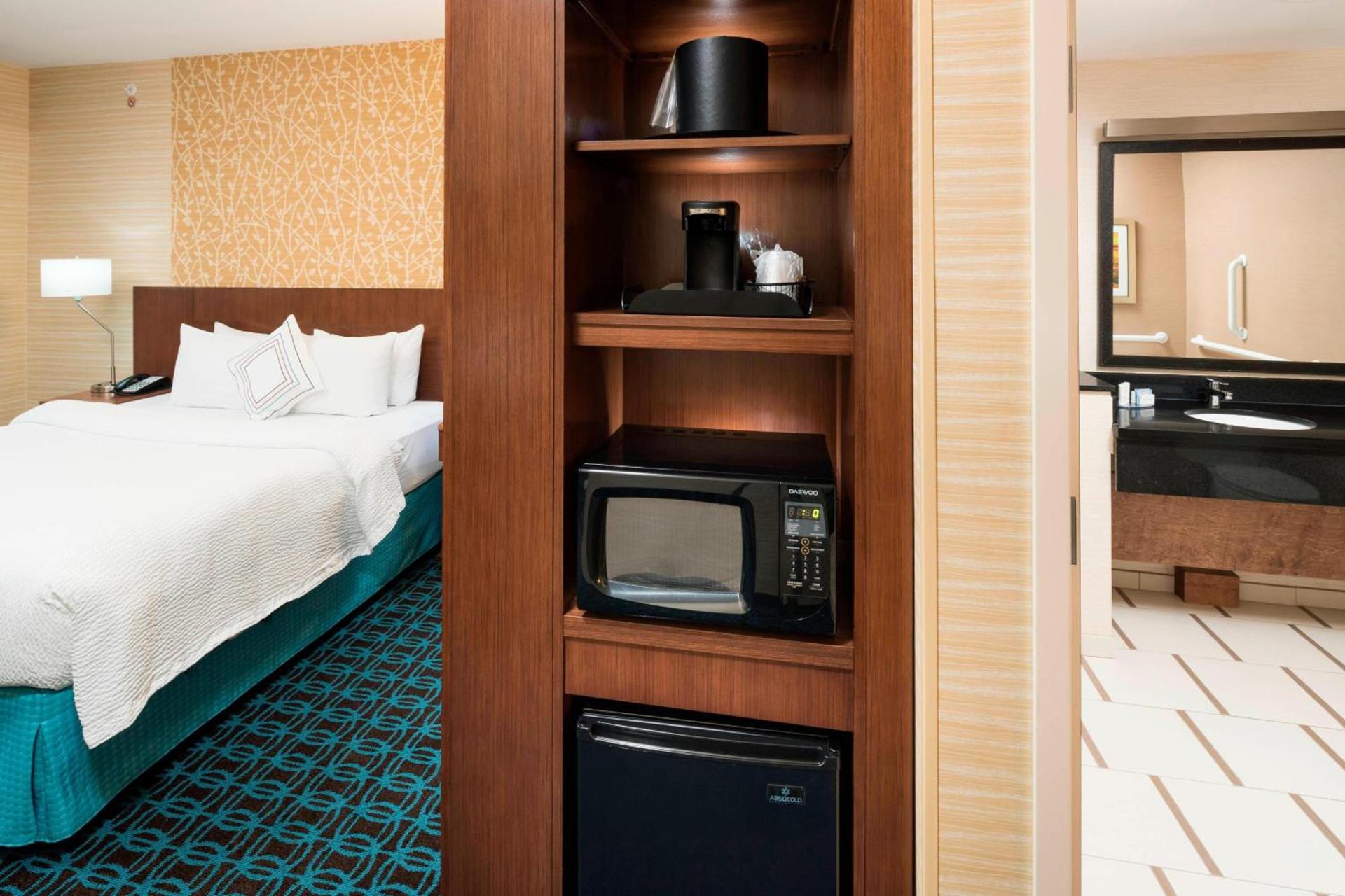Fairfield Inn & Suites by Marriott Houston Pasadena photo 20