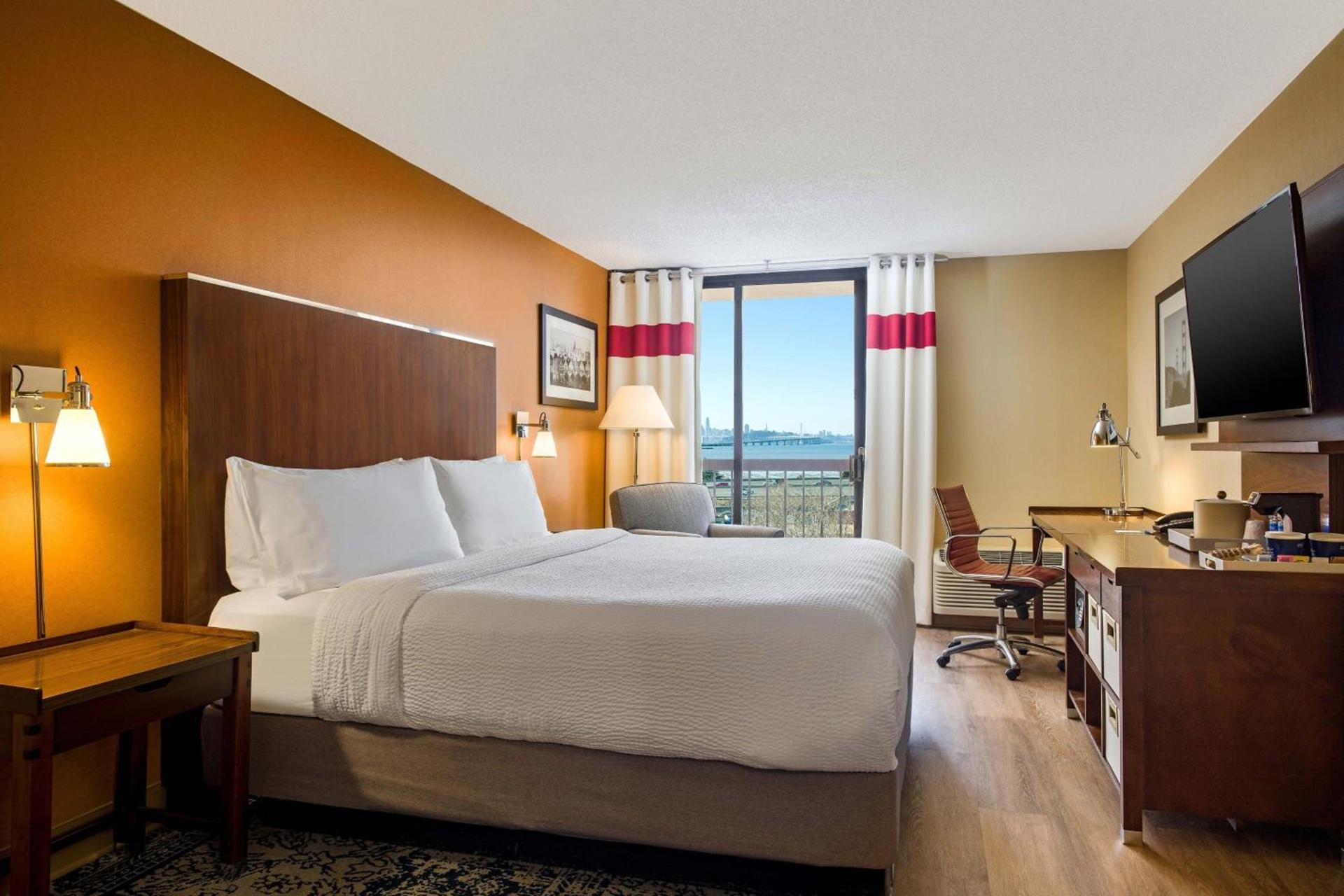Four Points by Sheraton - San Francisco Bay Bridge photo 7