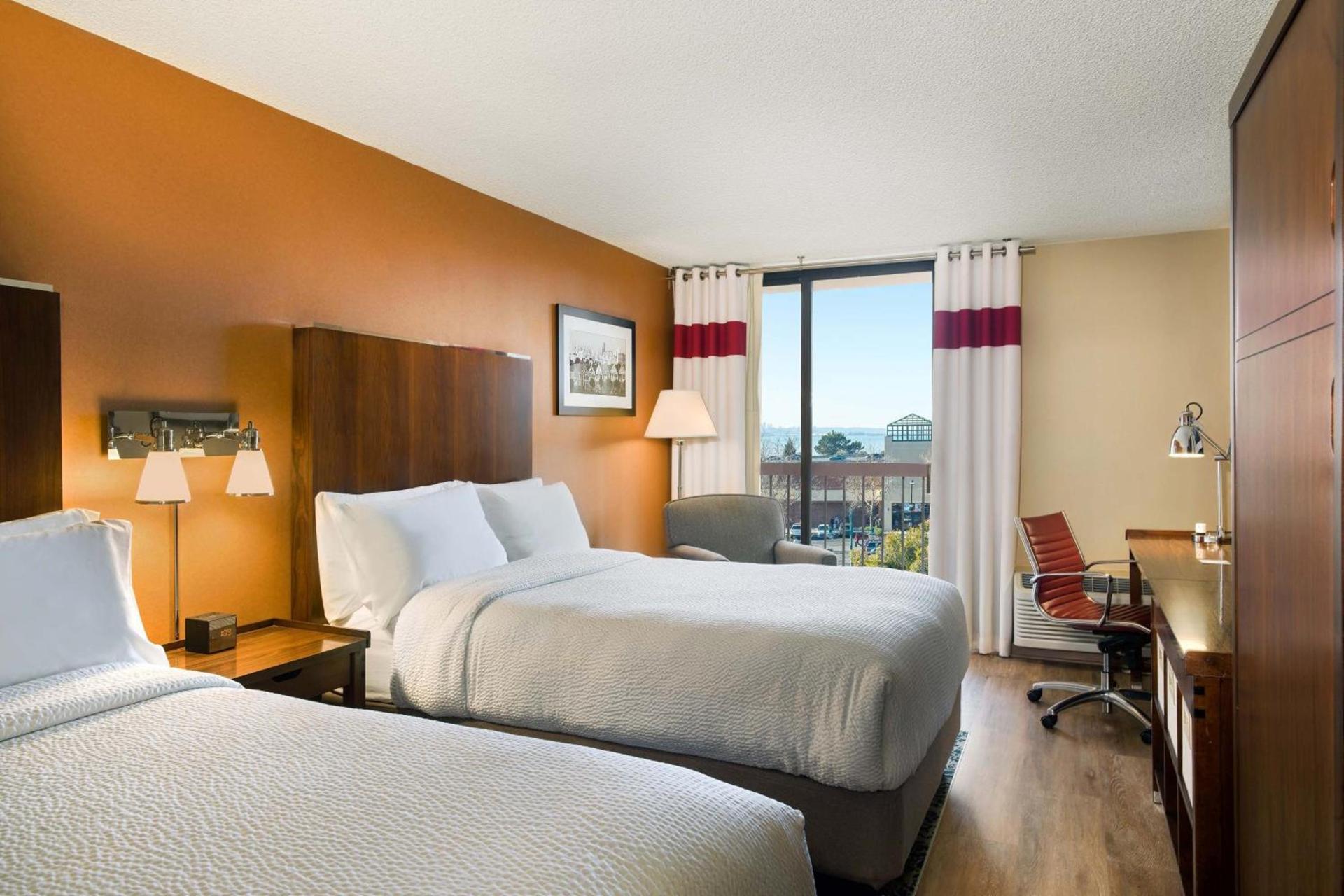 Four Points by Sheraton - San Francisco Bay Bridge photo 11