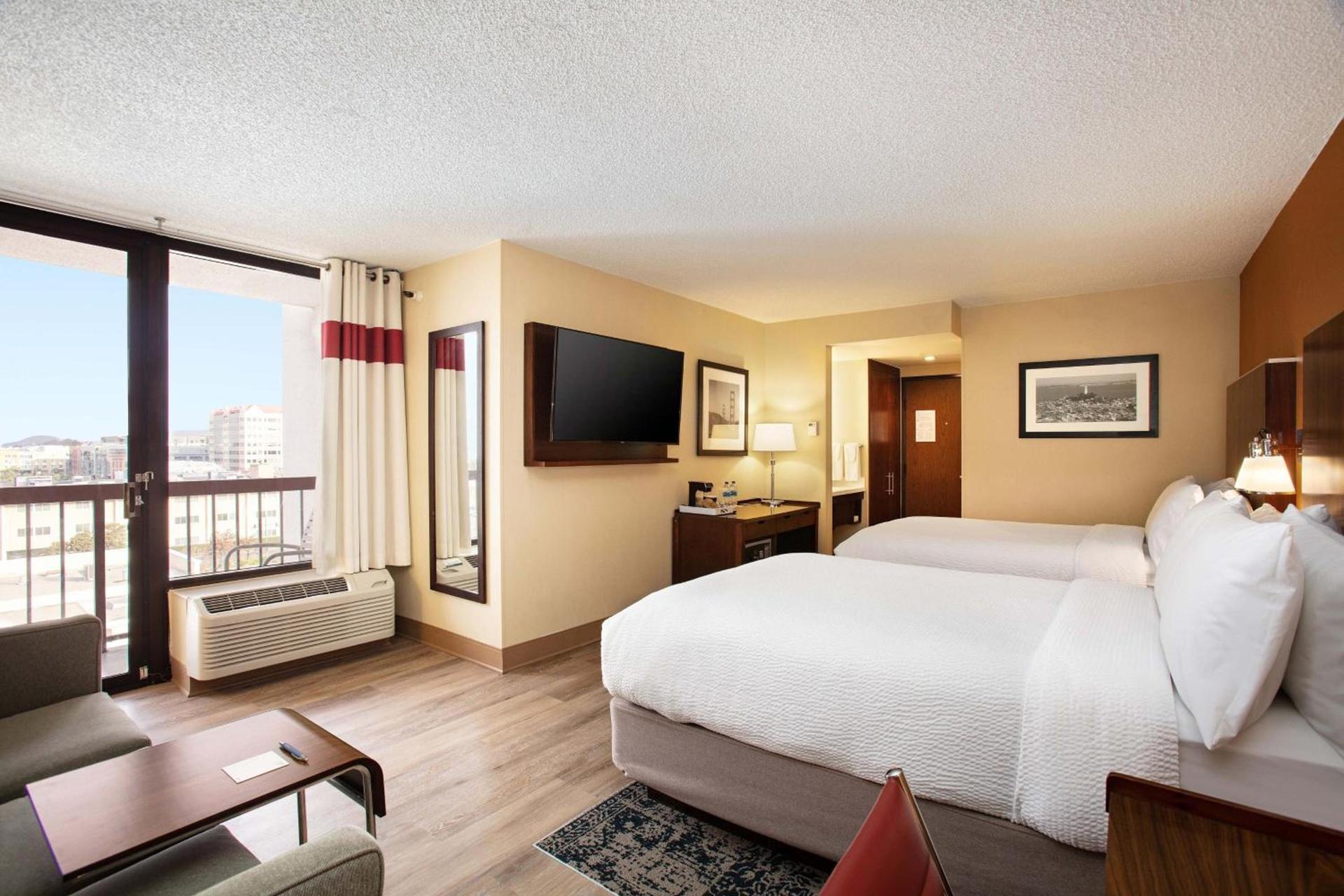Four Points by Sheraton - San Francisco Bay Bridge photo 13