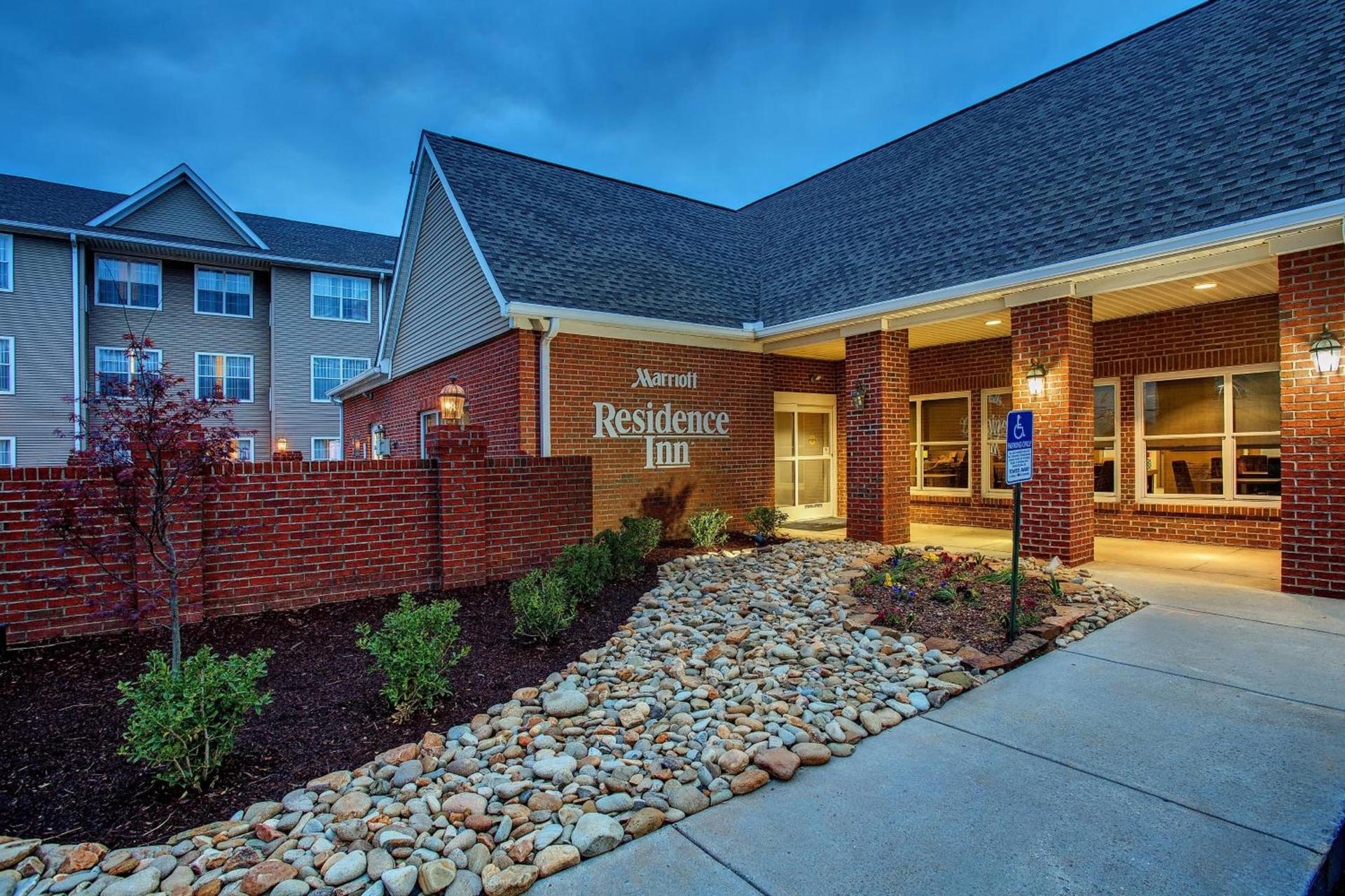 Residence Inn Knoxville Cedar Bluff photo 3