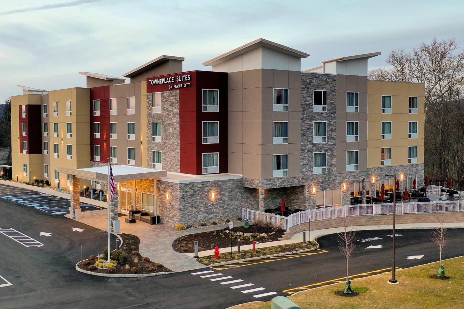 TownePlace Suites by Marriott Clinton photo 1