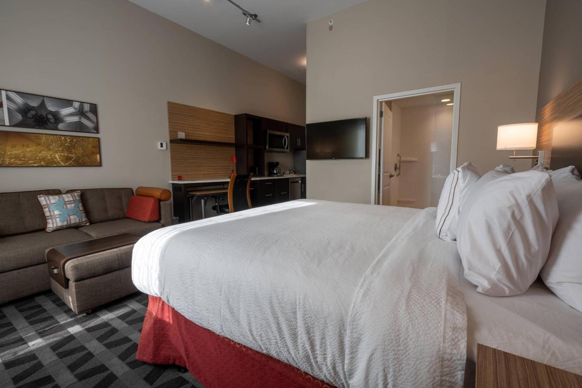 TownePlace Suites by Marriott Clinton photo 17