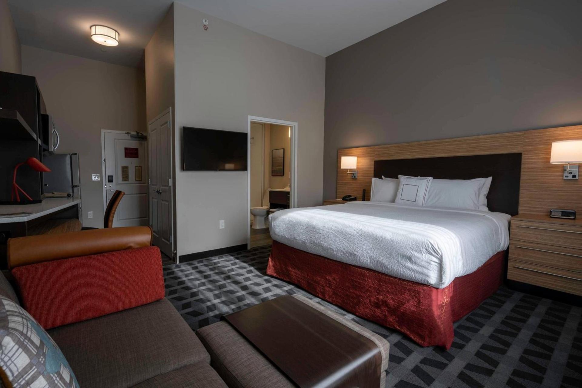TownePlace Suites by Marriott Clinton photo 16