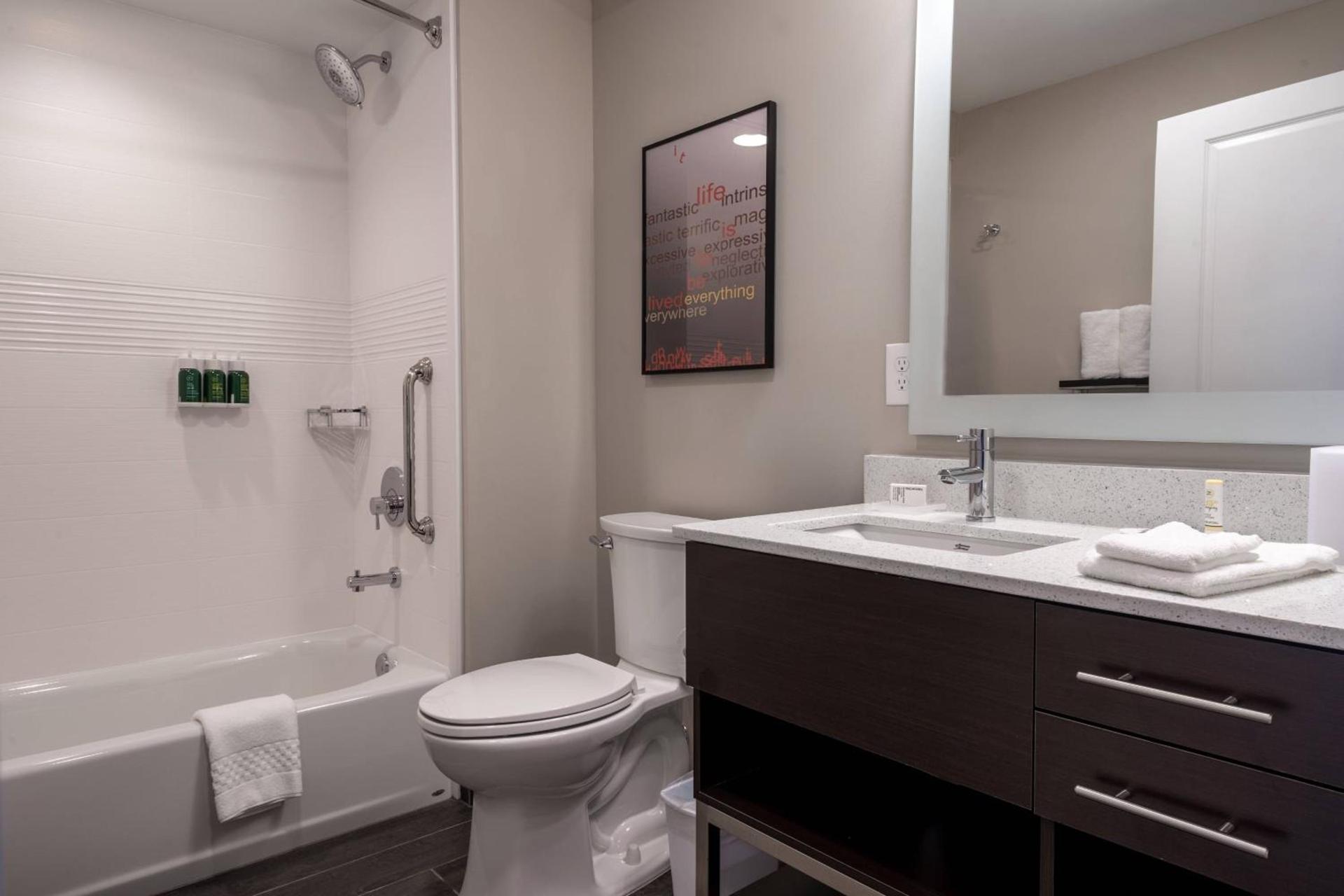 TownePlace Suites by Marriott Clinton photo 19