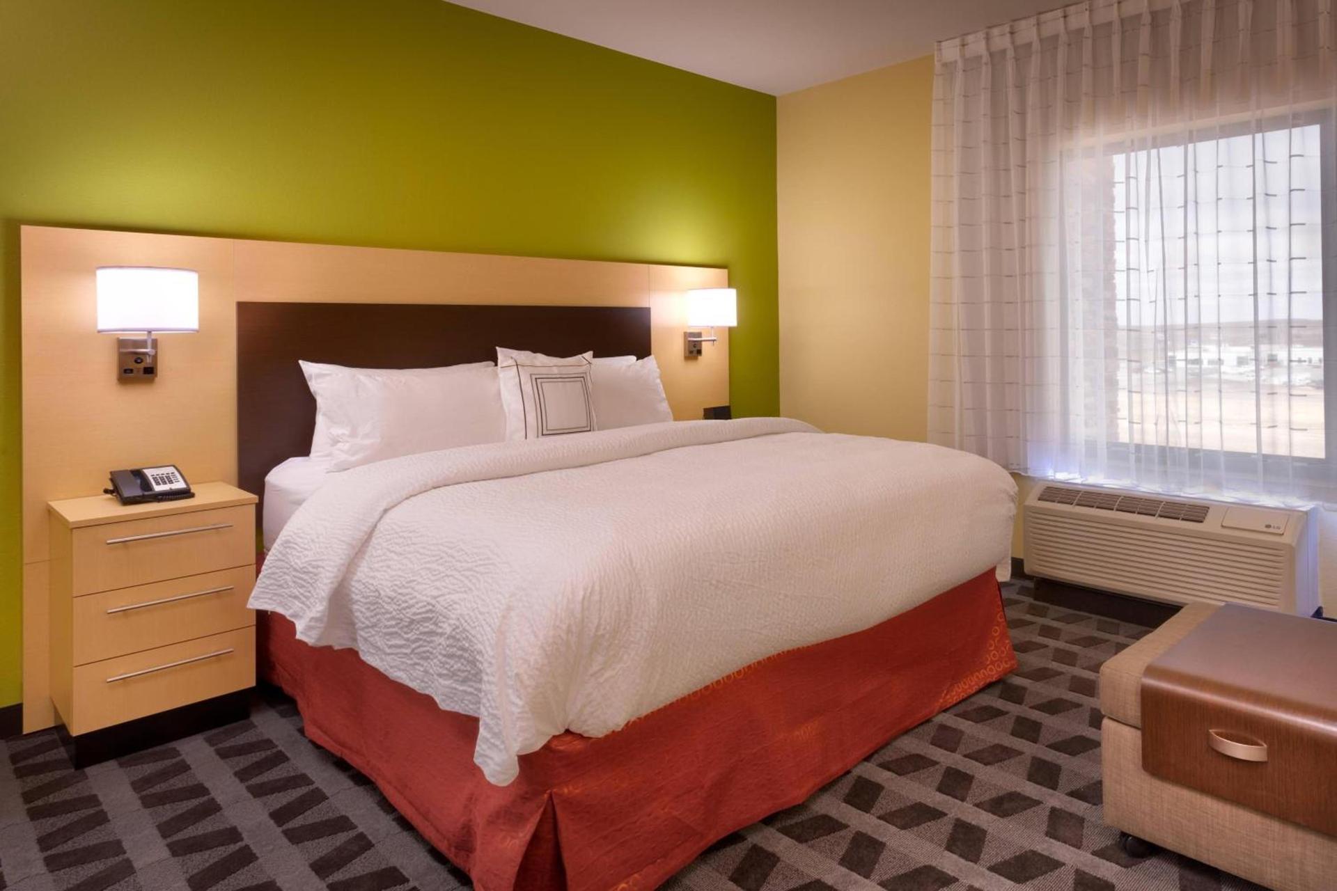 TownePlace Suites by Marriott Dickinson photo 15