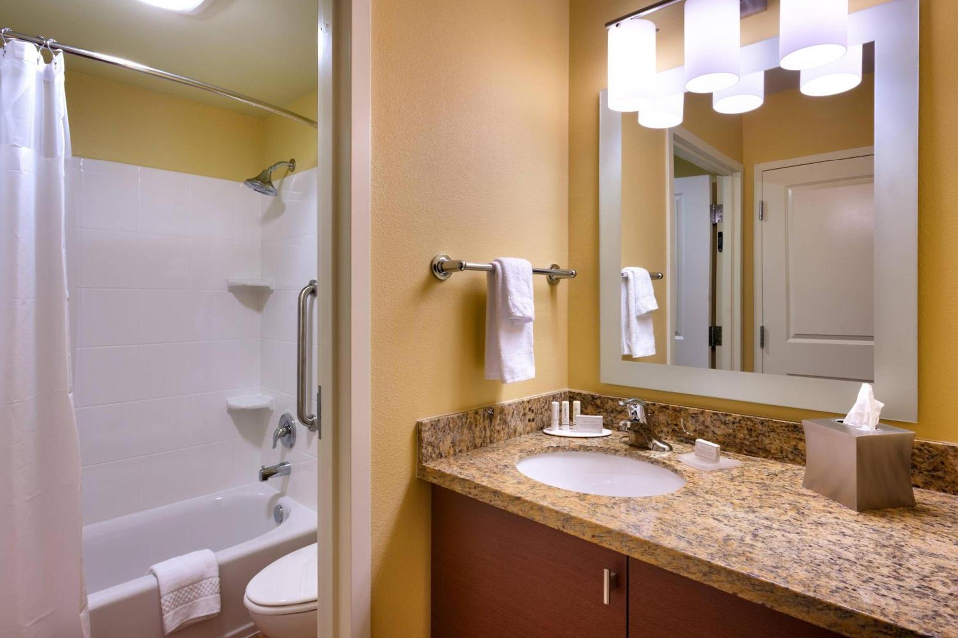 TownePlace Suites by Marriott Dickinson photo 20