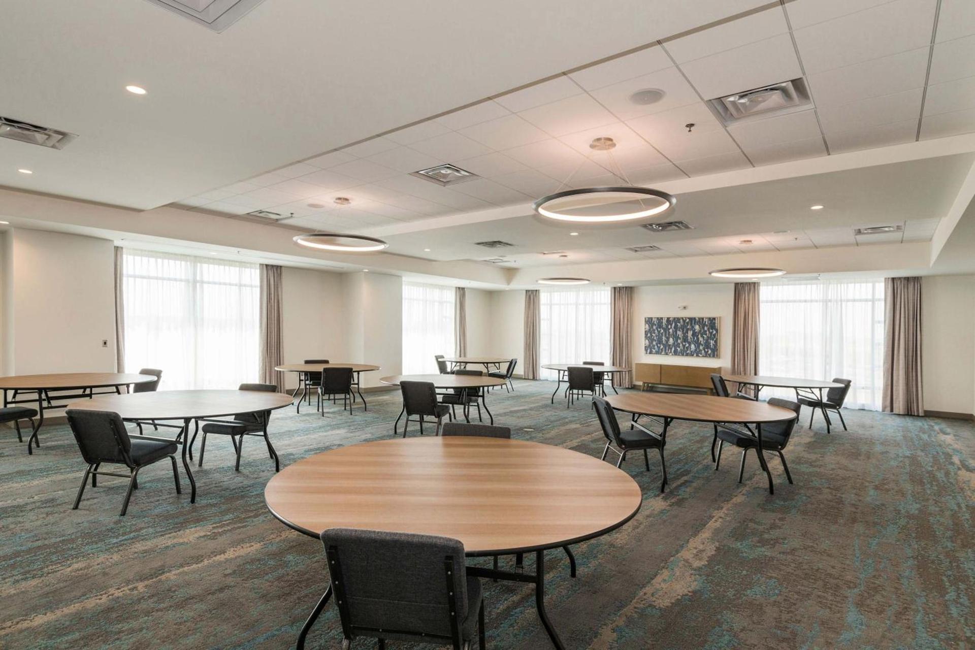 Element by Marriott Denver International Airport photo 3