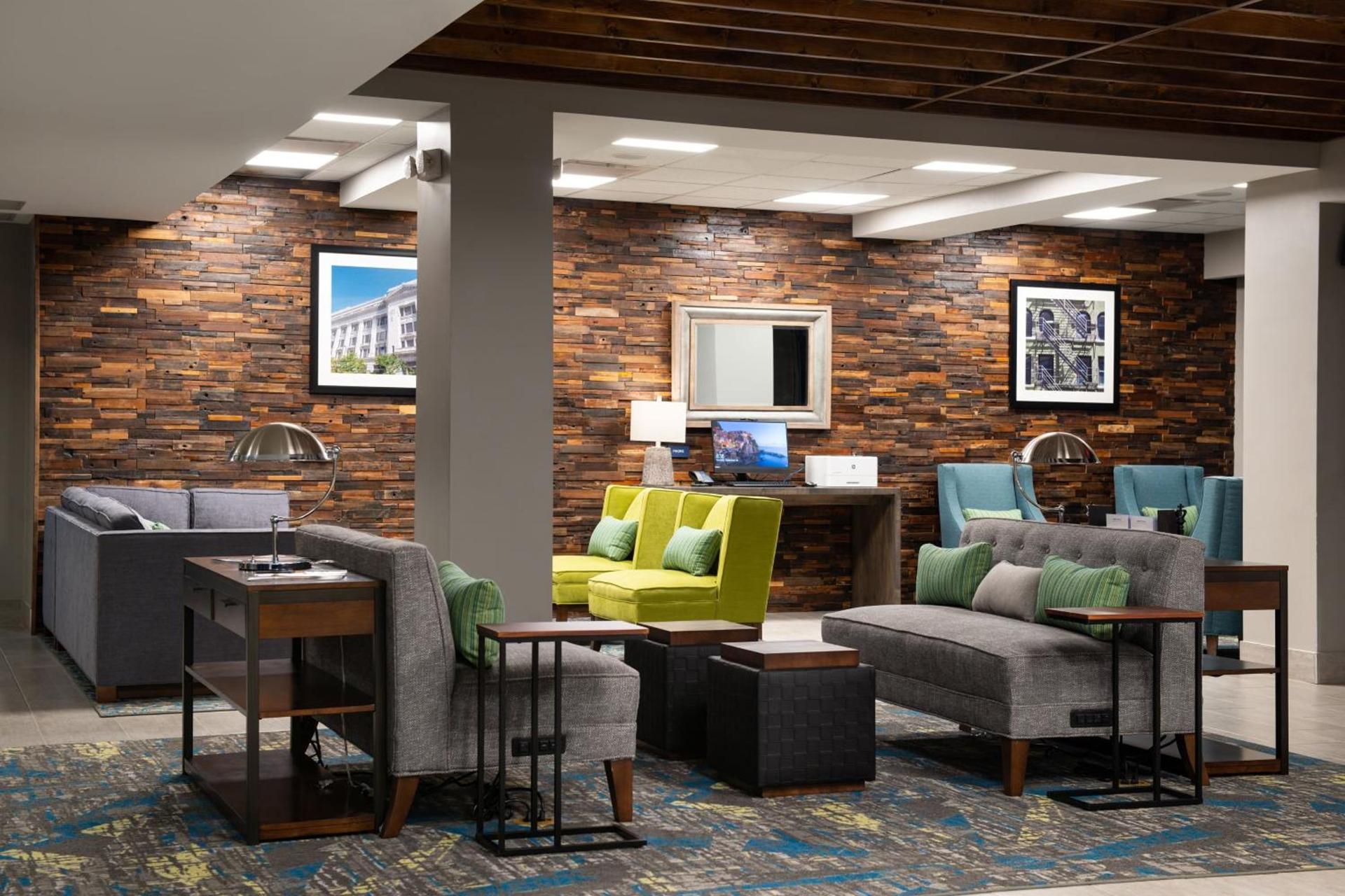 Four Points by Sheraton Omaha Midtown photo 16