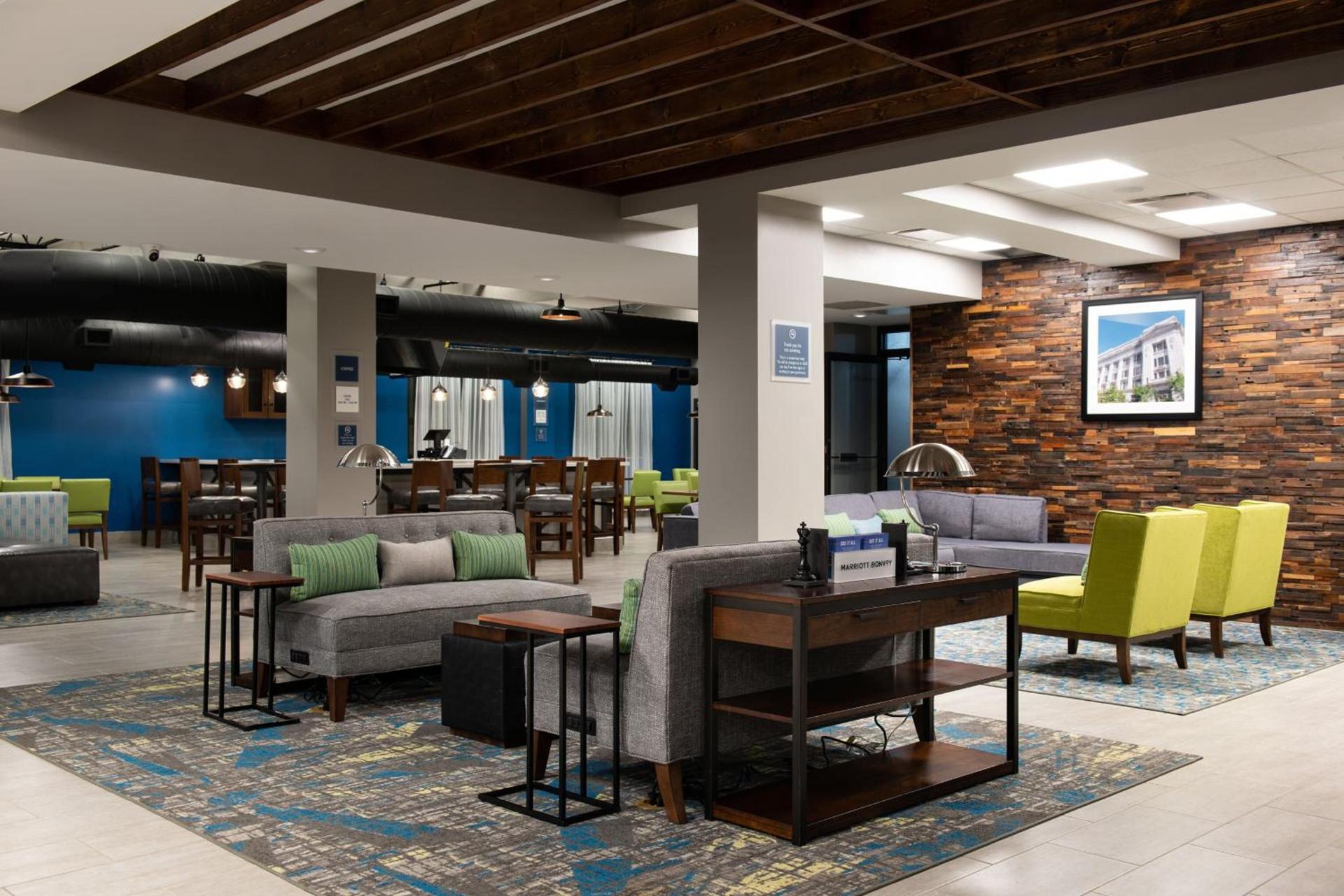 Four Points by Sheraton Omaha Midtown photo 17