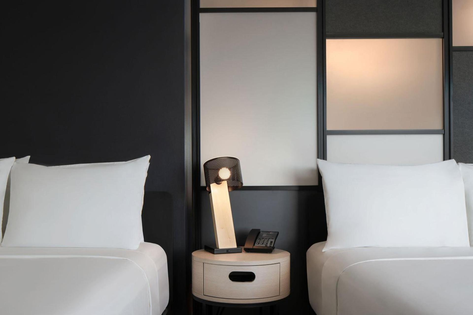 Aloft by Marriott Shenandoah Woodlands Area photo 13