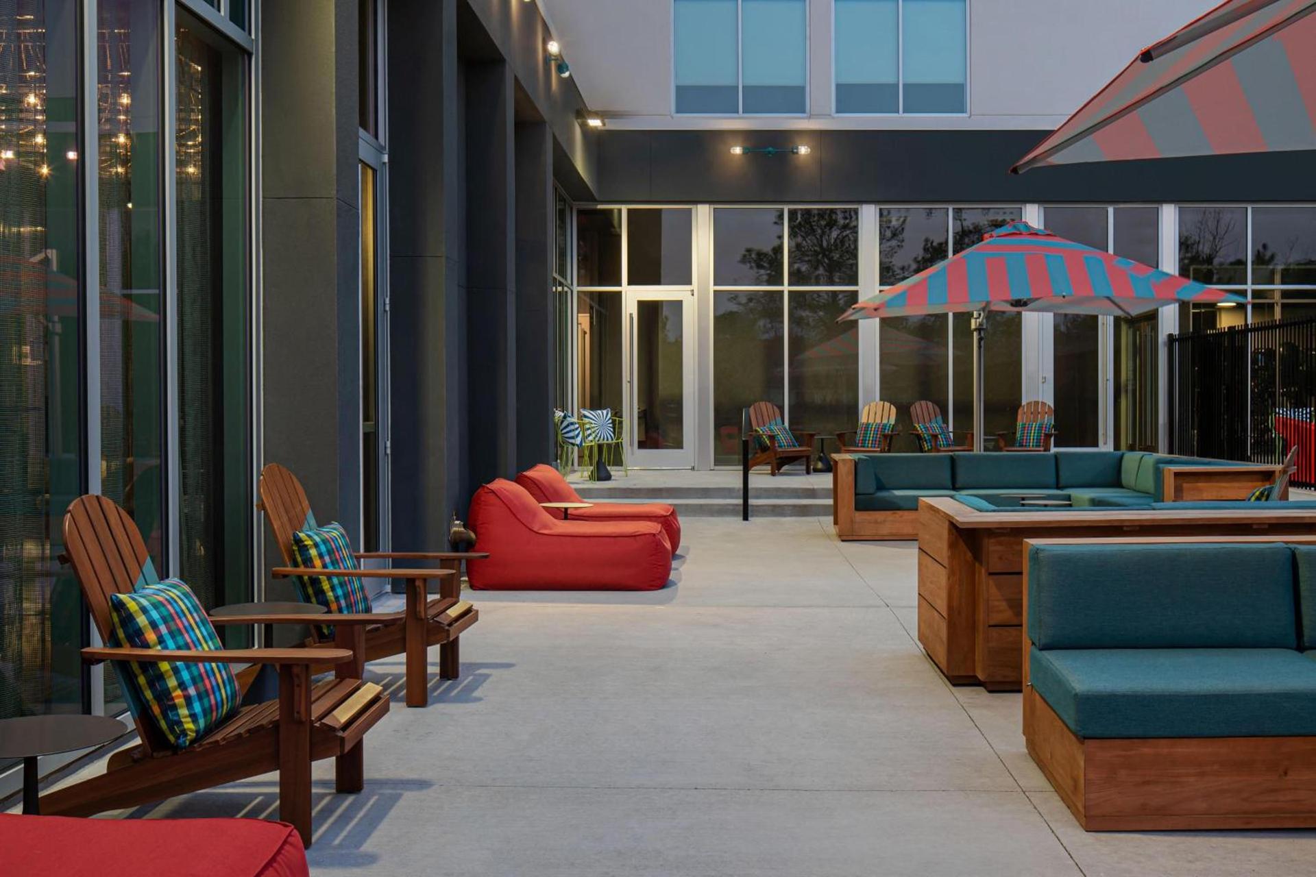 Aloft by Marriott Shenandoah Woodlands Area photo 30