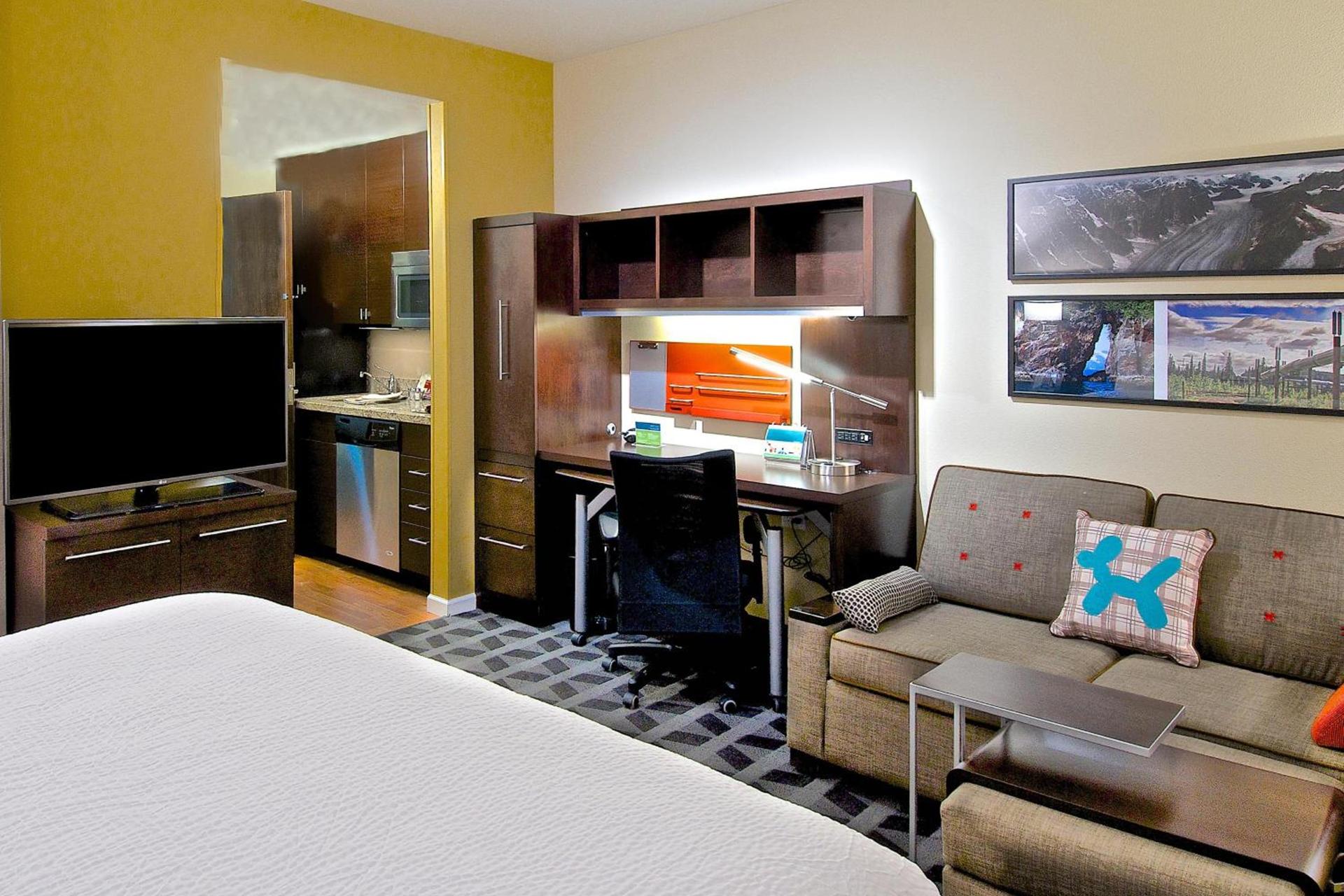 TownePlace Suites by Marriott Anchorage Midtown photo 11