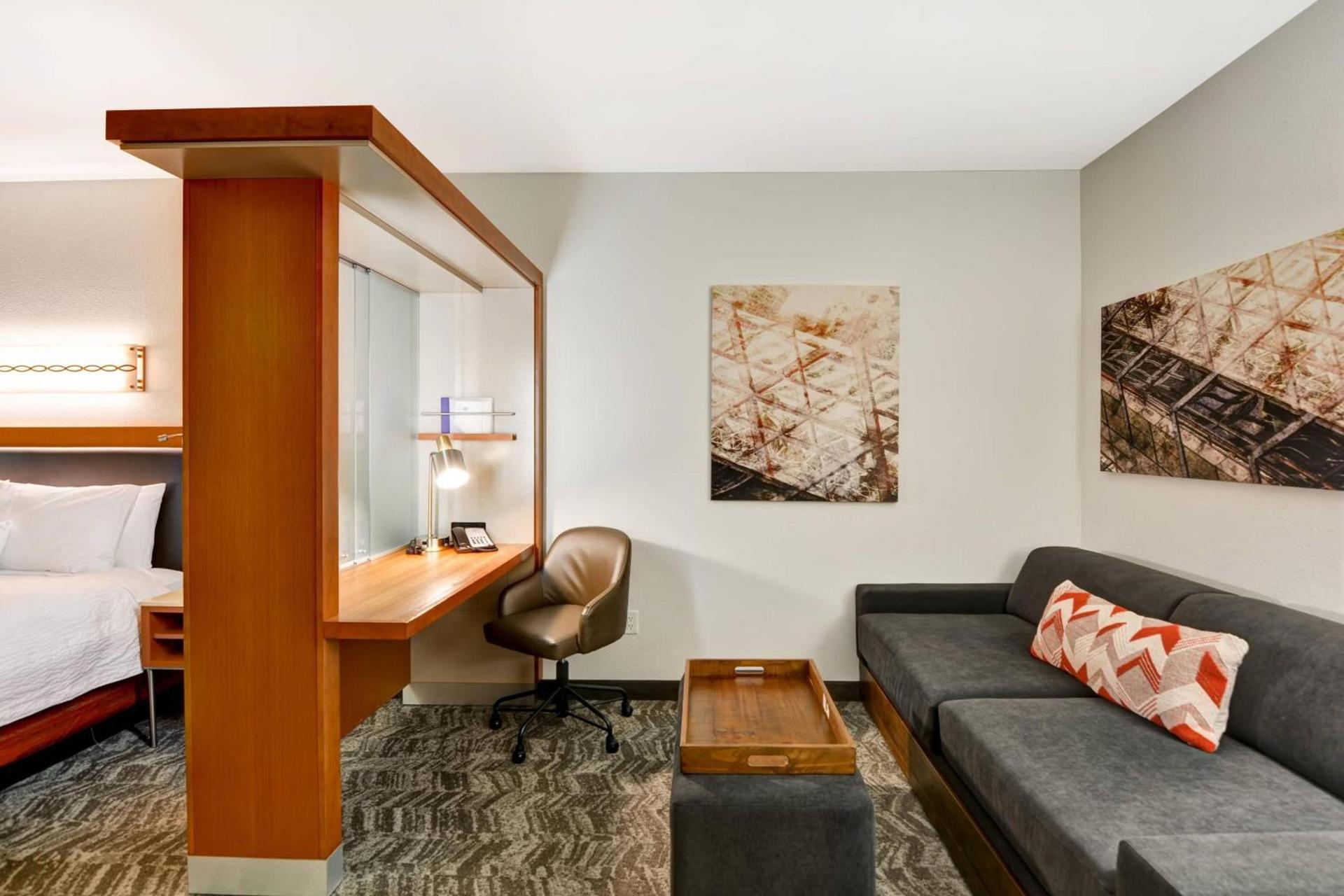 SpringHill Suites Denver at Anschutz Medical Campus photo 9