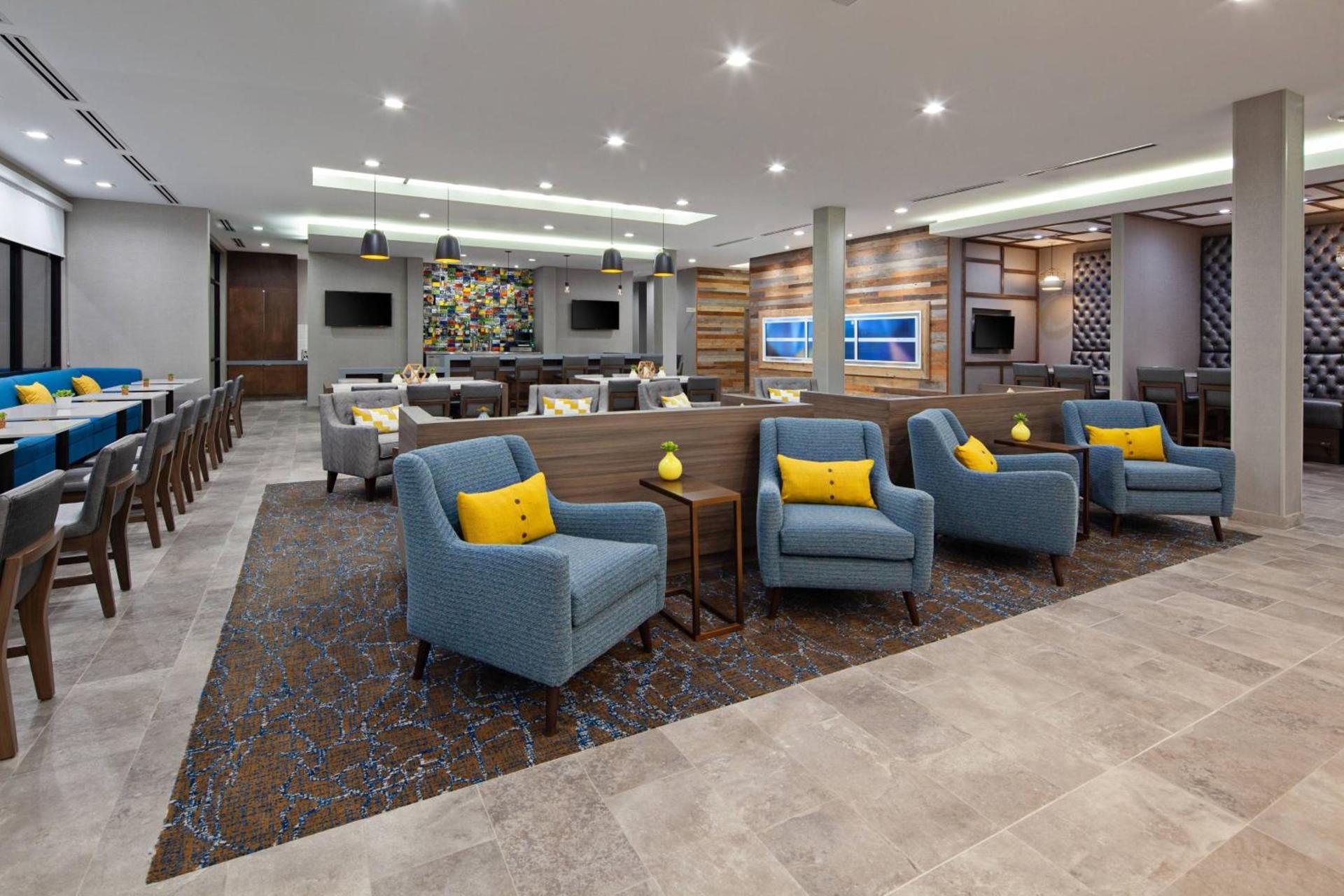 SpringHill Suites by Marriott Escondido Downtown photo 5
