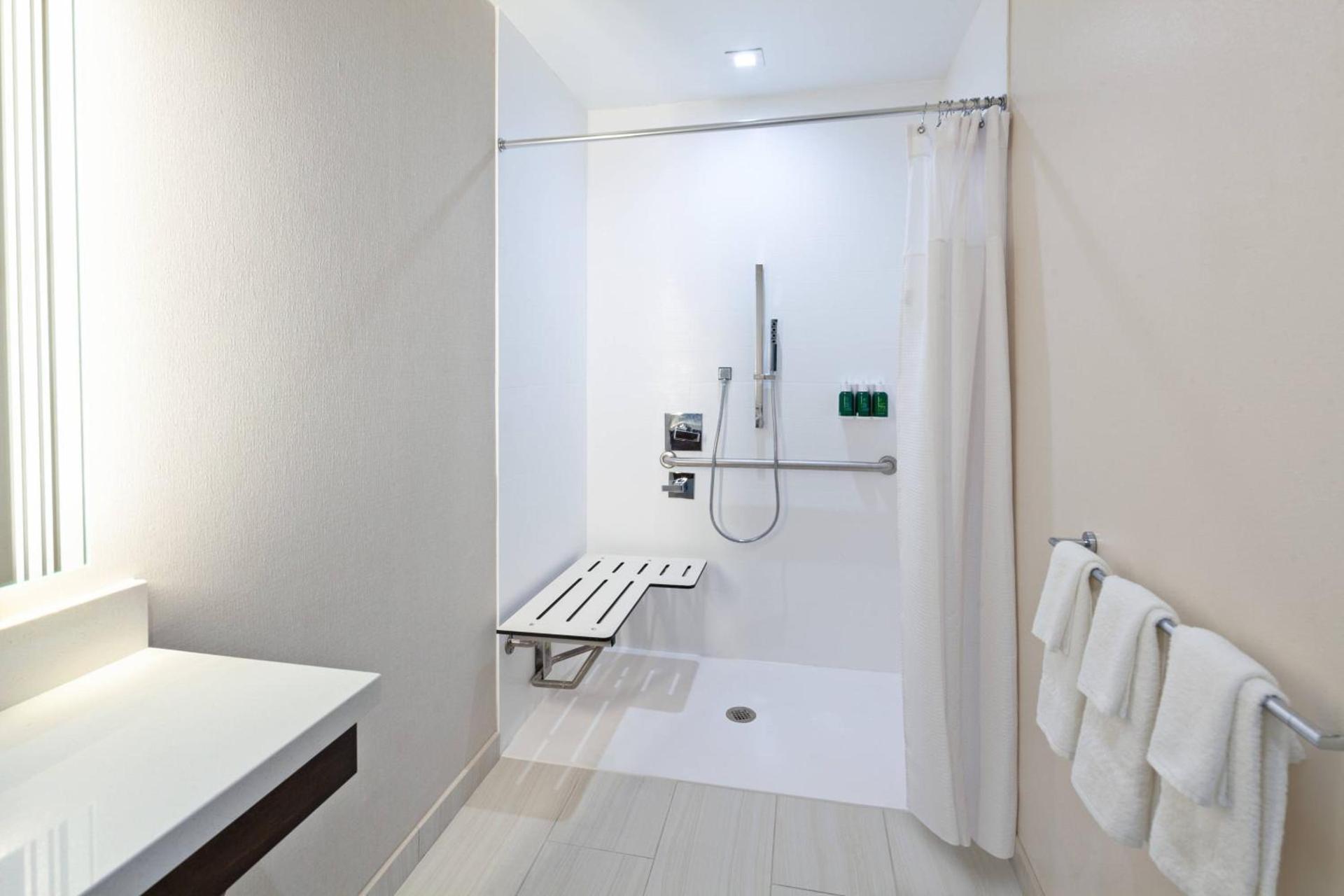 SpringHill Suites by Marriott Escondido Downtown photo 13