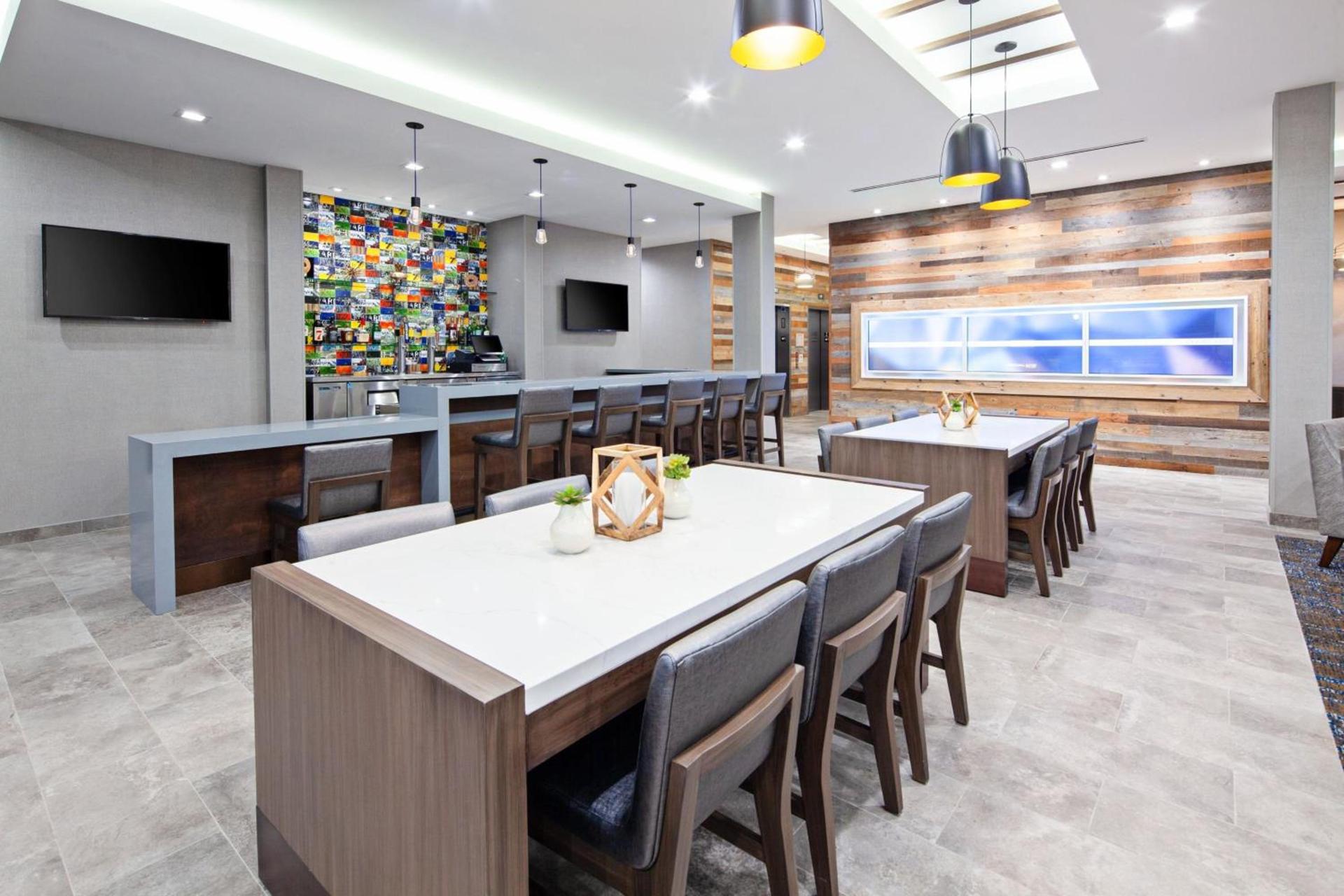 SpringHill Suites by Marriott Escondido Downtown photo 20