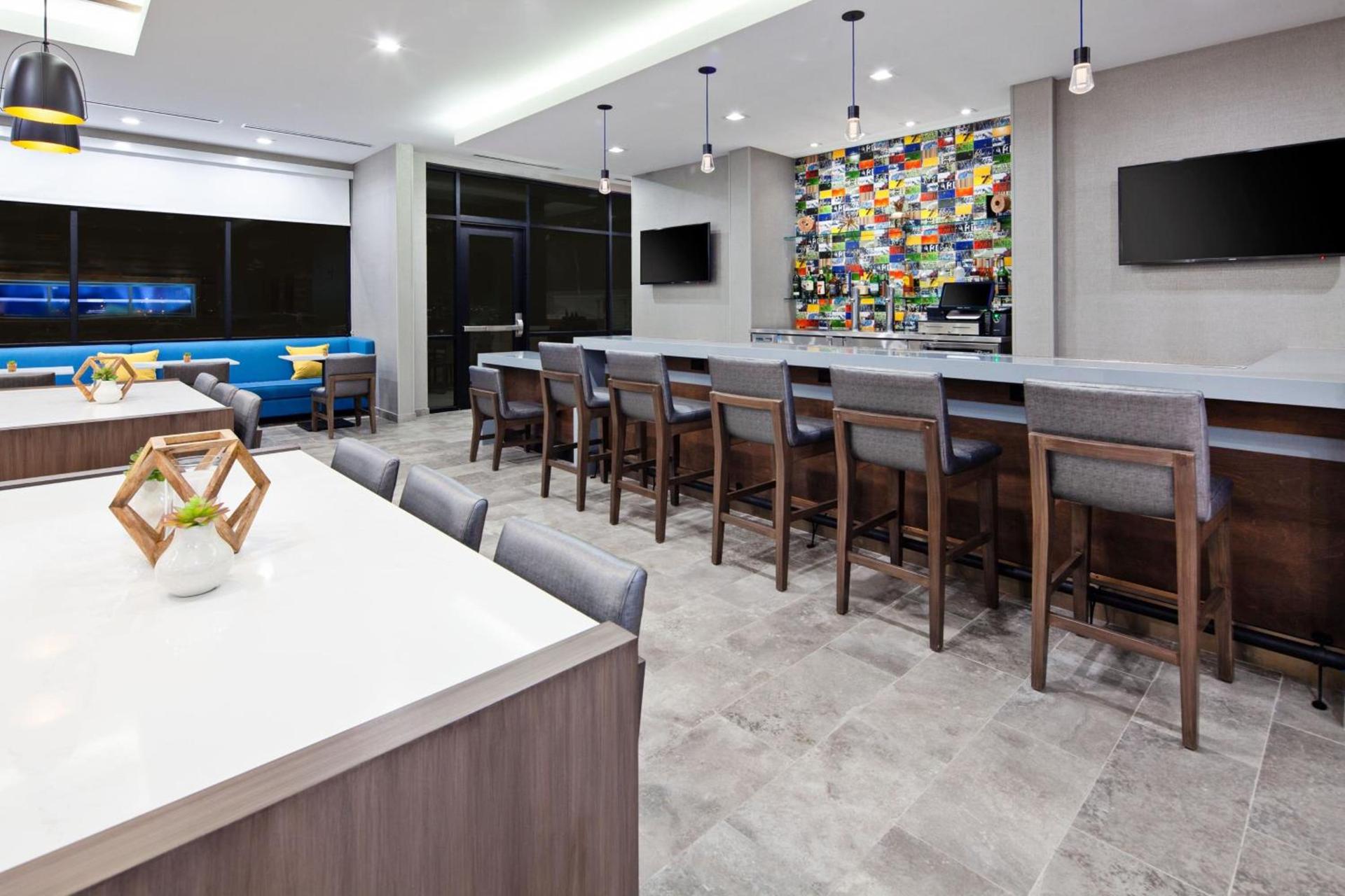 SpringHill Suites by Marriott Escondido Downtown photo 21
