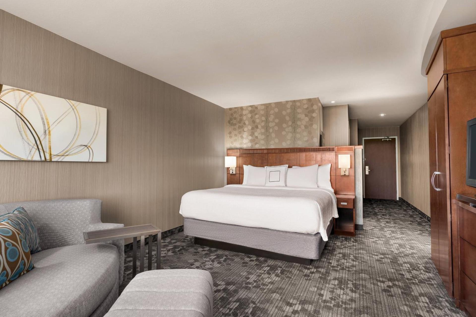 Courtyard by Marriott Philadelphia Montgomeryville photo 8
