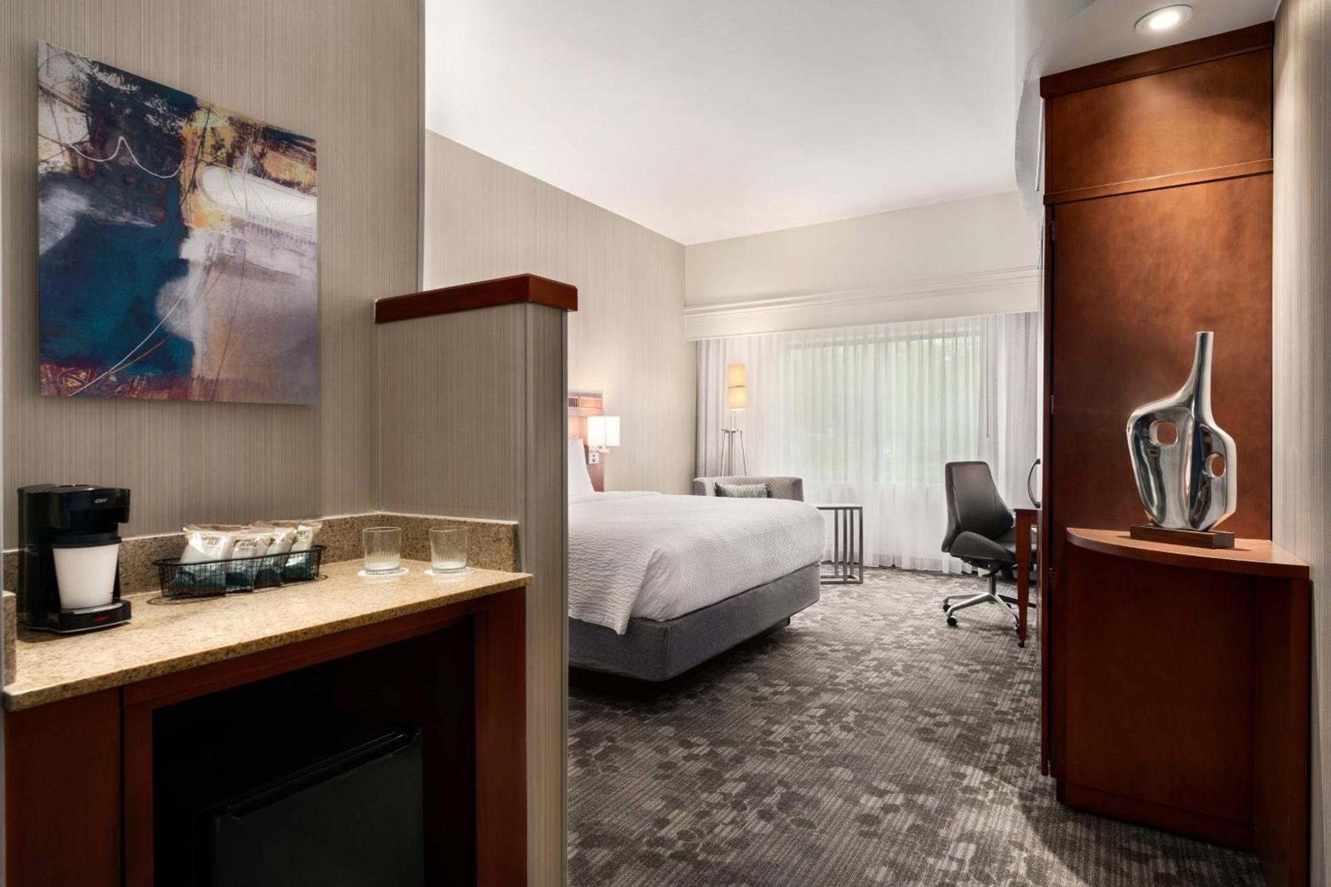 Courtyard by Marriott Philadelphia Montgomeryville photo 12
