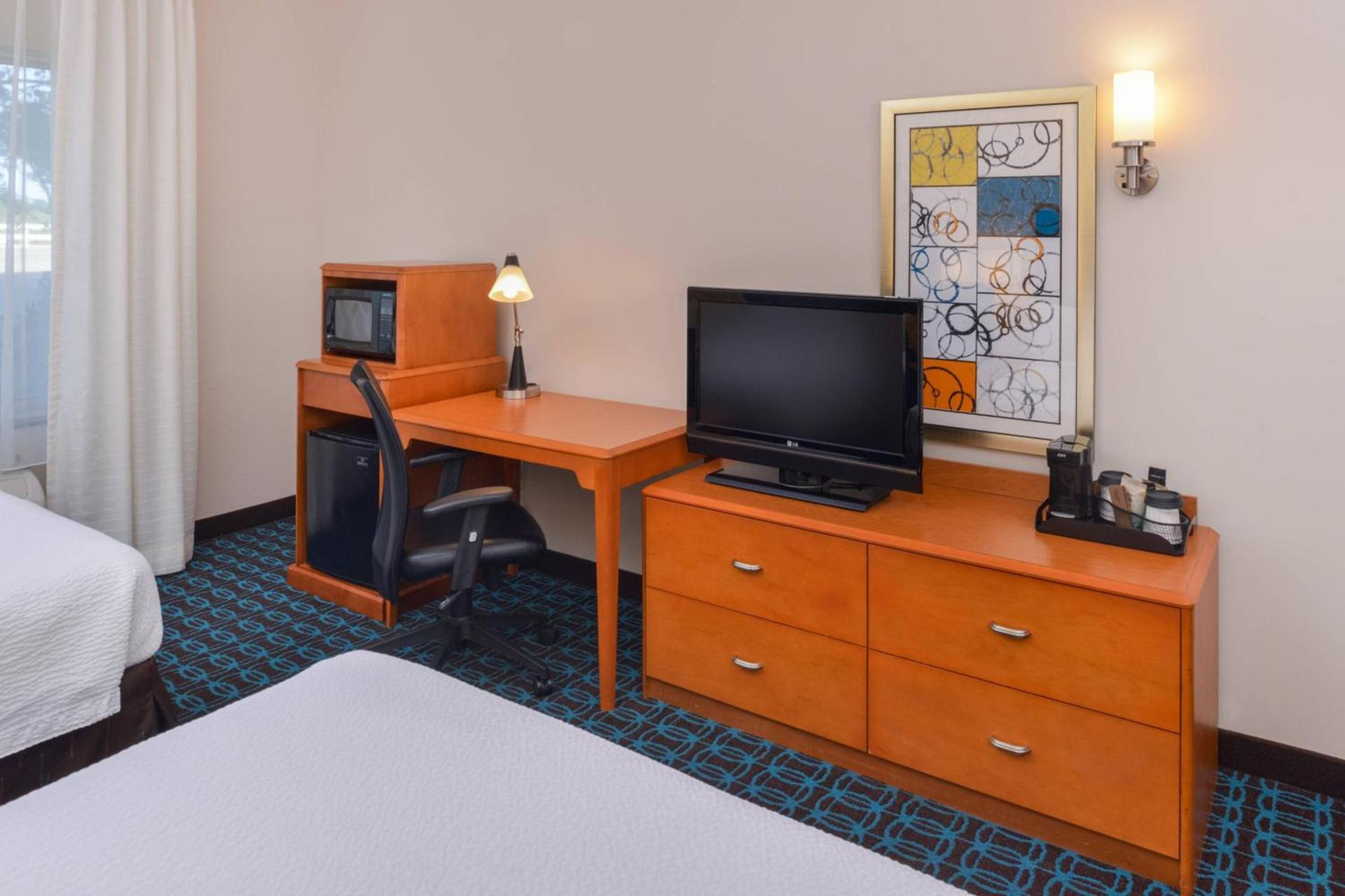 Fairfield Inn & Suites Santa Maria photo 9