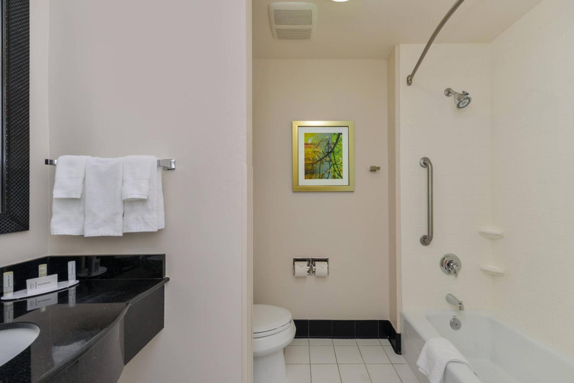 Fairfield Inn & Suites Santa Maria photo 12