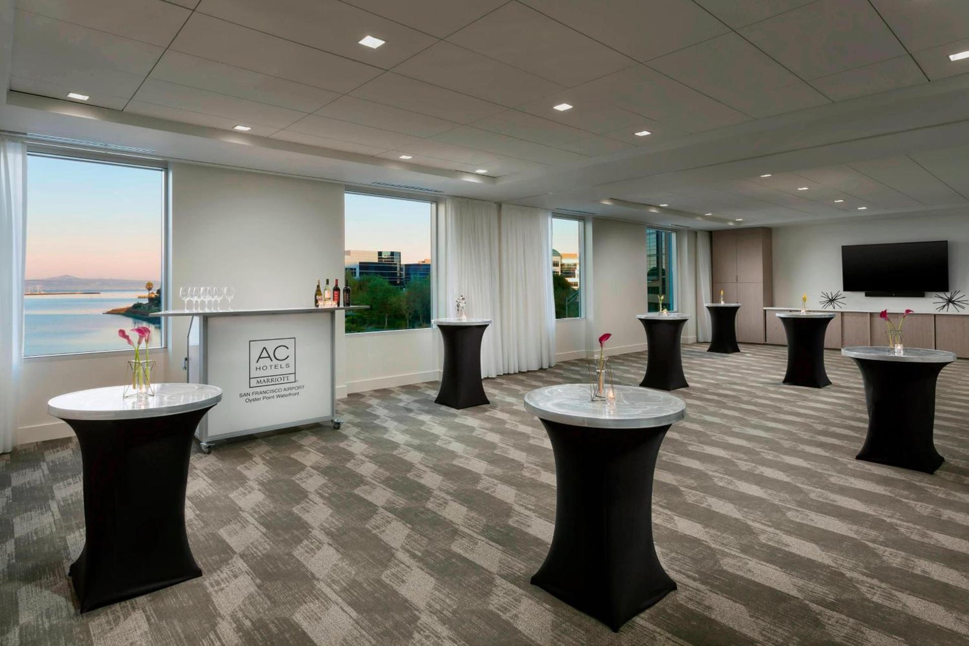 AC Hotel by Marriott San Francisco Airport/Oyster Point Waterfront photo 56
