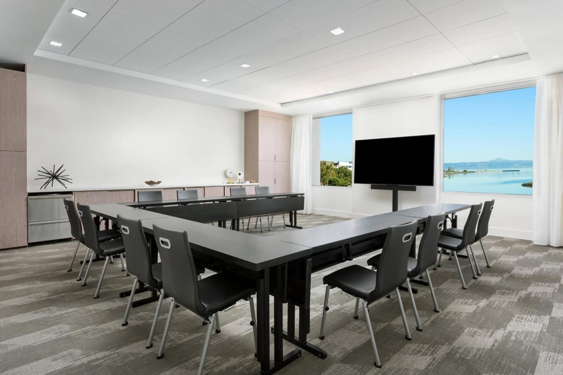 AC Hotel by Marriott San Francisco Airport/Oyster Point Waterfront photo 62