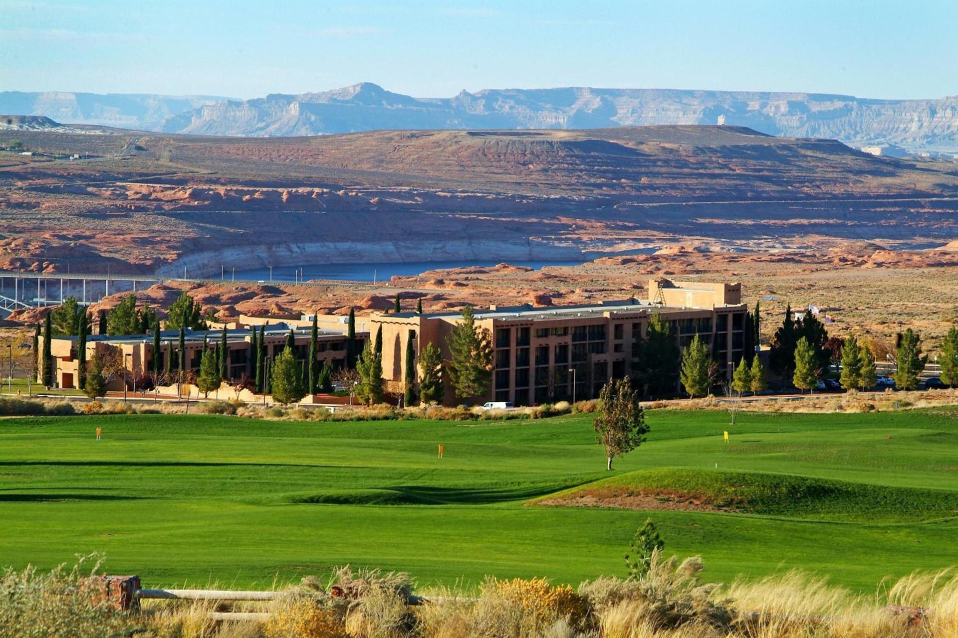 Courtyard Page at Lake Powell photo 2