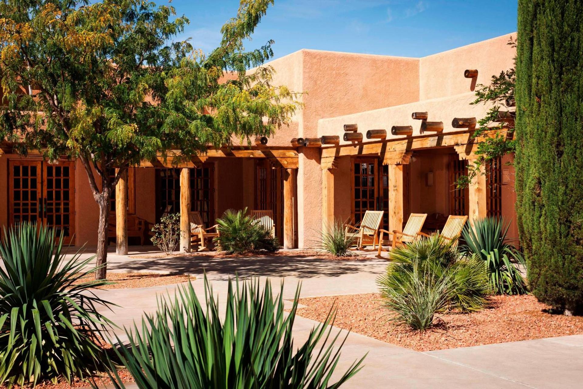 Courtyard Page at Lake Powell photo 6