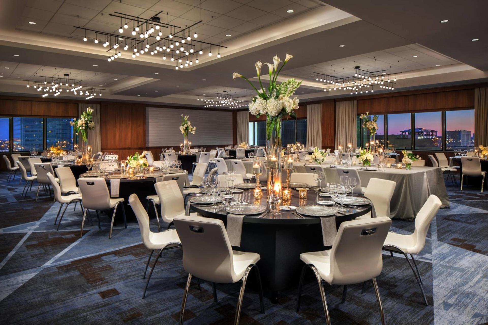 Le Meridien Houston Downtown photo 45