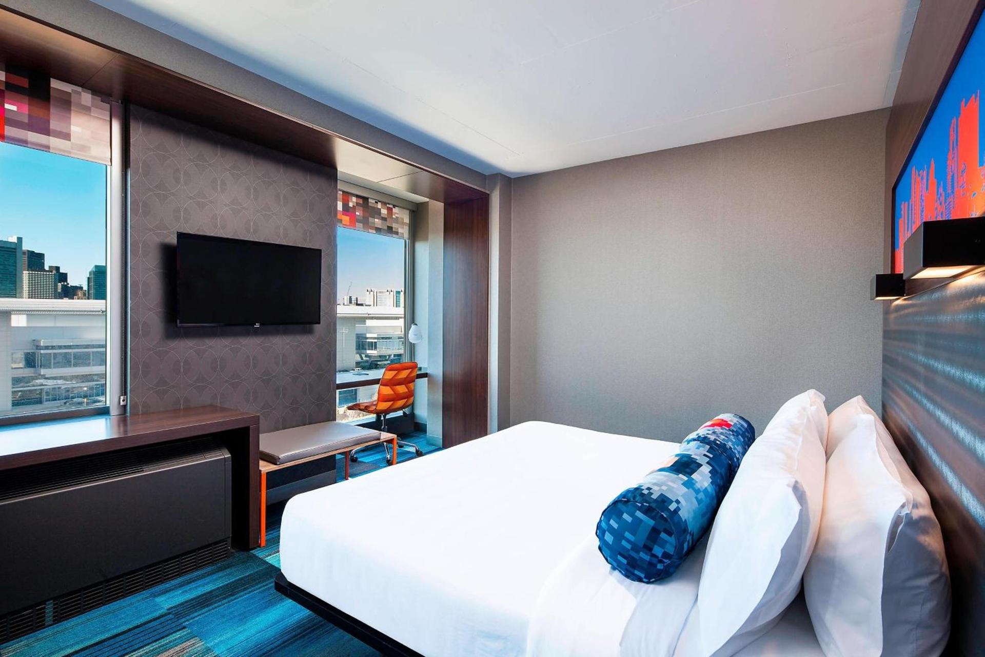 Aloft by Marriott Boston Seaport District photo 11