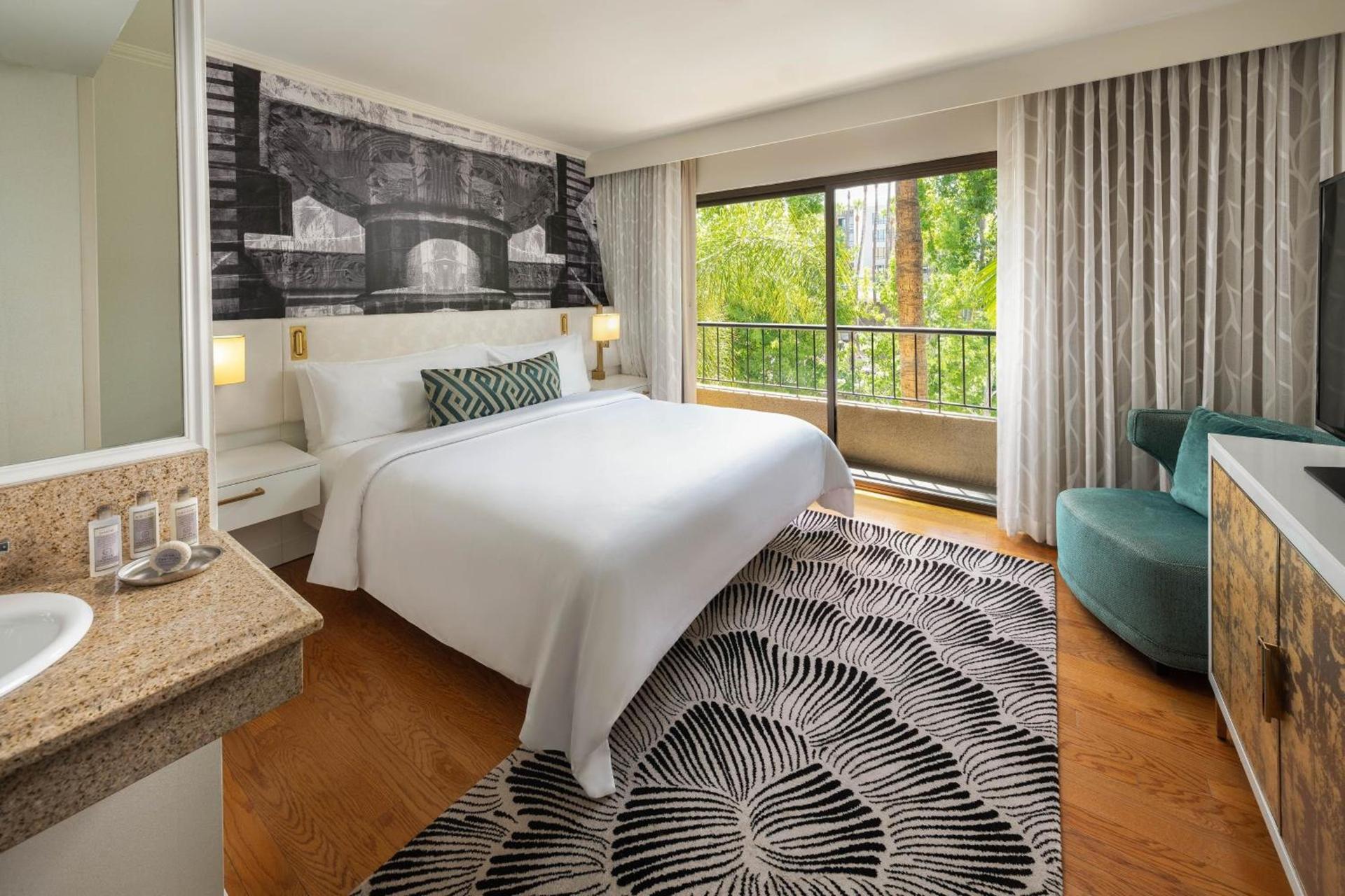 Avenue of the Arts Costa Mesa, a Tribute Portfolio Hotel photo 25