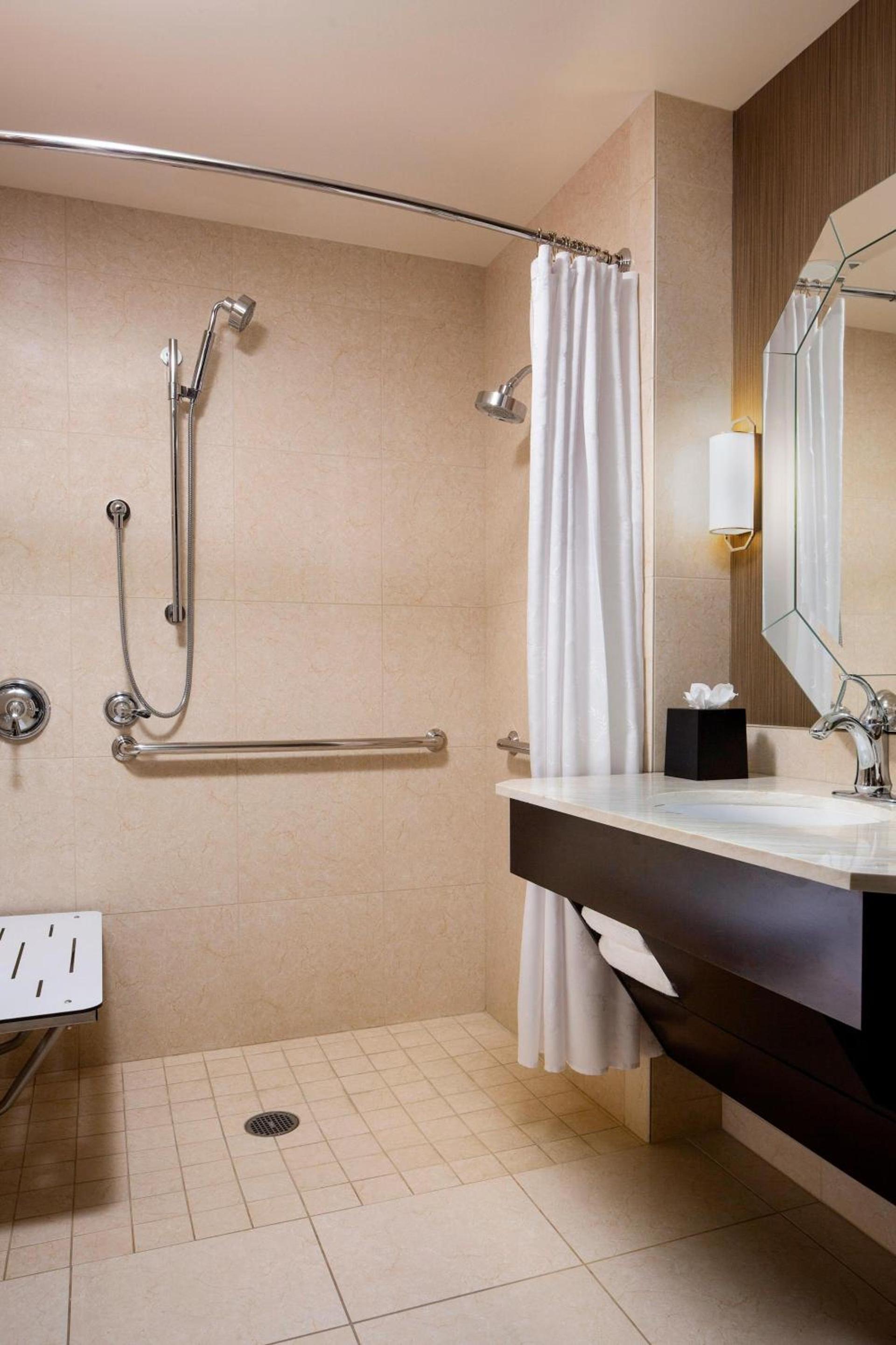 Sheraton McKinney photo 16