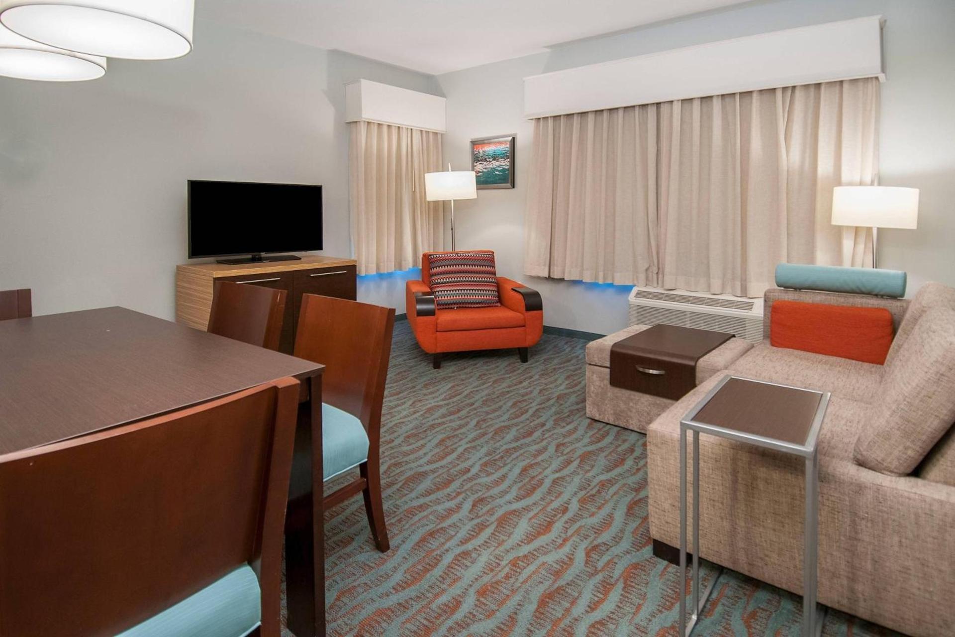 TownePlace Suites by Marriott Vidalia Riverfront photo 13