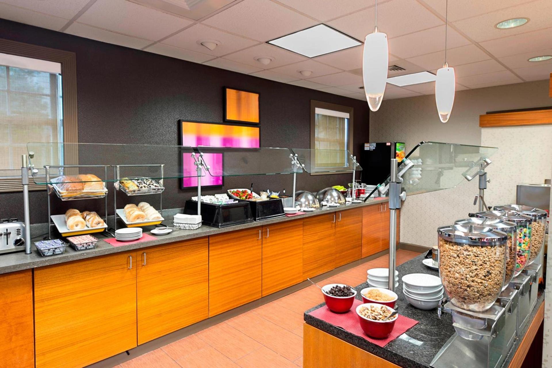 Residence Inn by Marriott Lakeland photo 40
