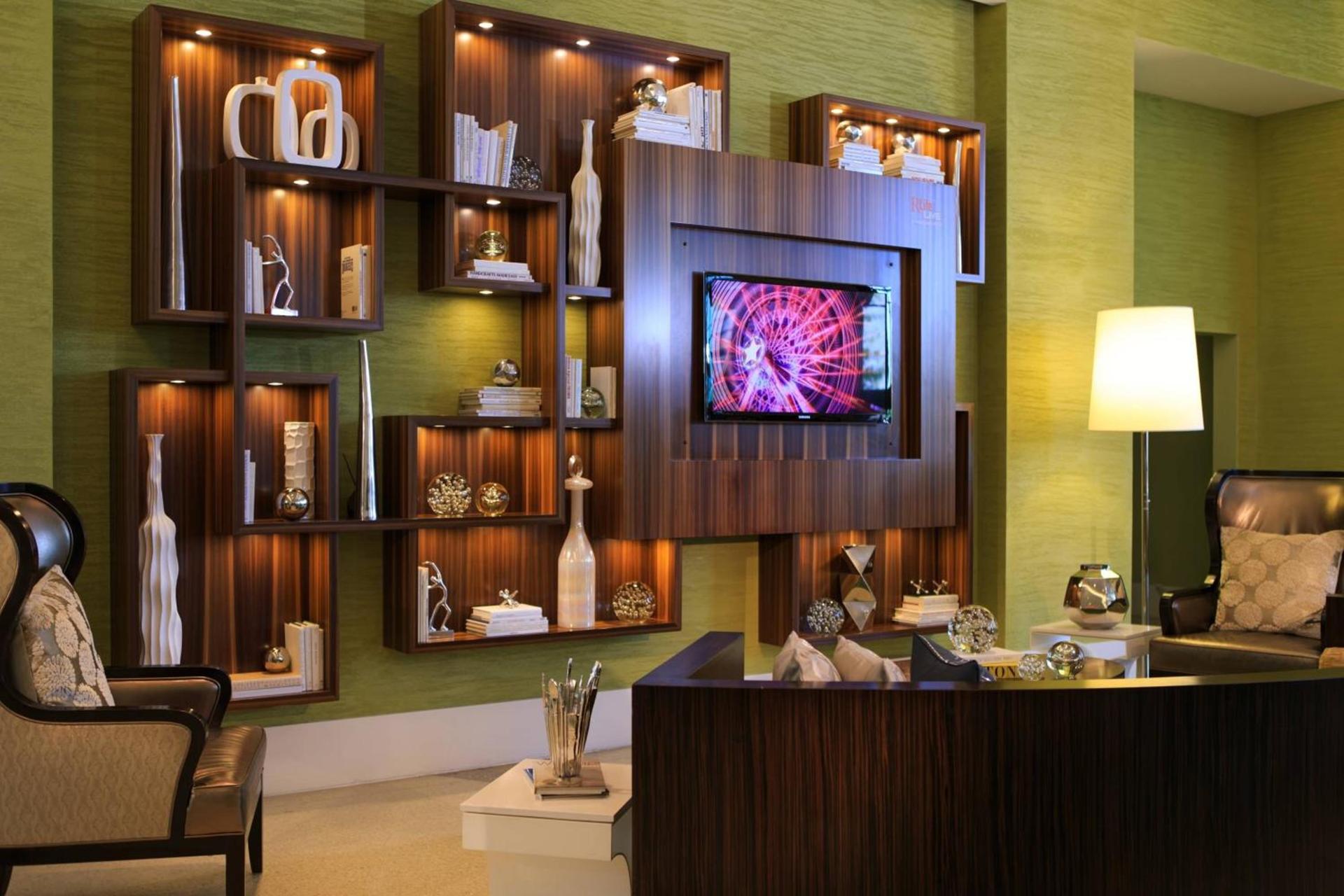 Renaissance Arlington Capital View Hotel photo 6