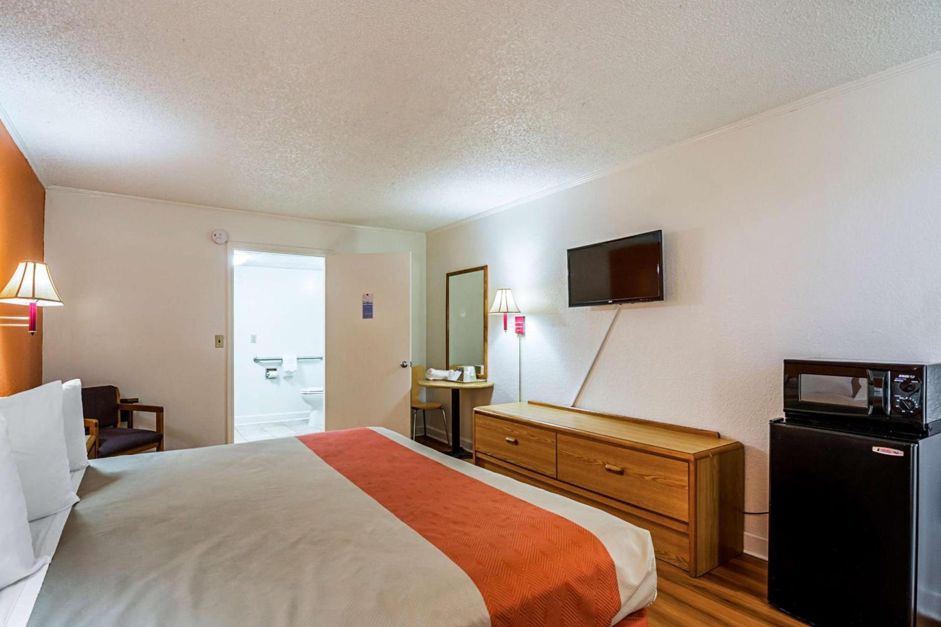 Motel 6-Perry, GA photo 6
