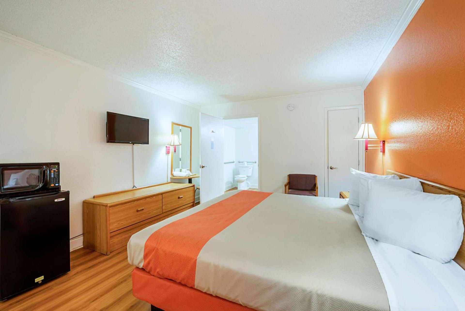 Motel 6-Perry, GA photo 10