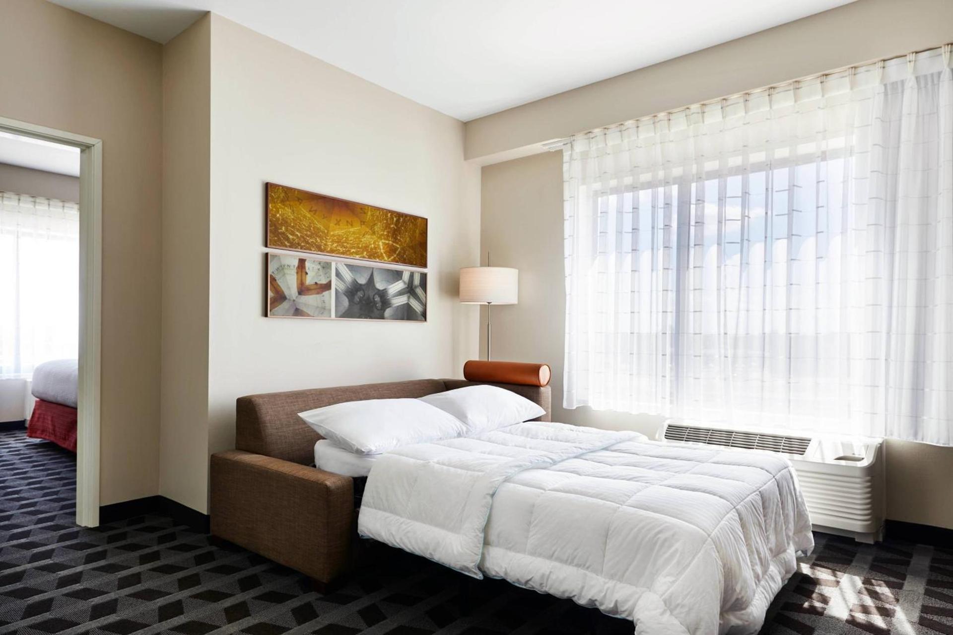 TownePlace Suites by Marriott St. Louis O'Fallon photo 11